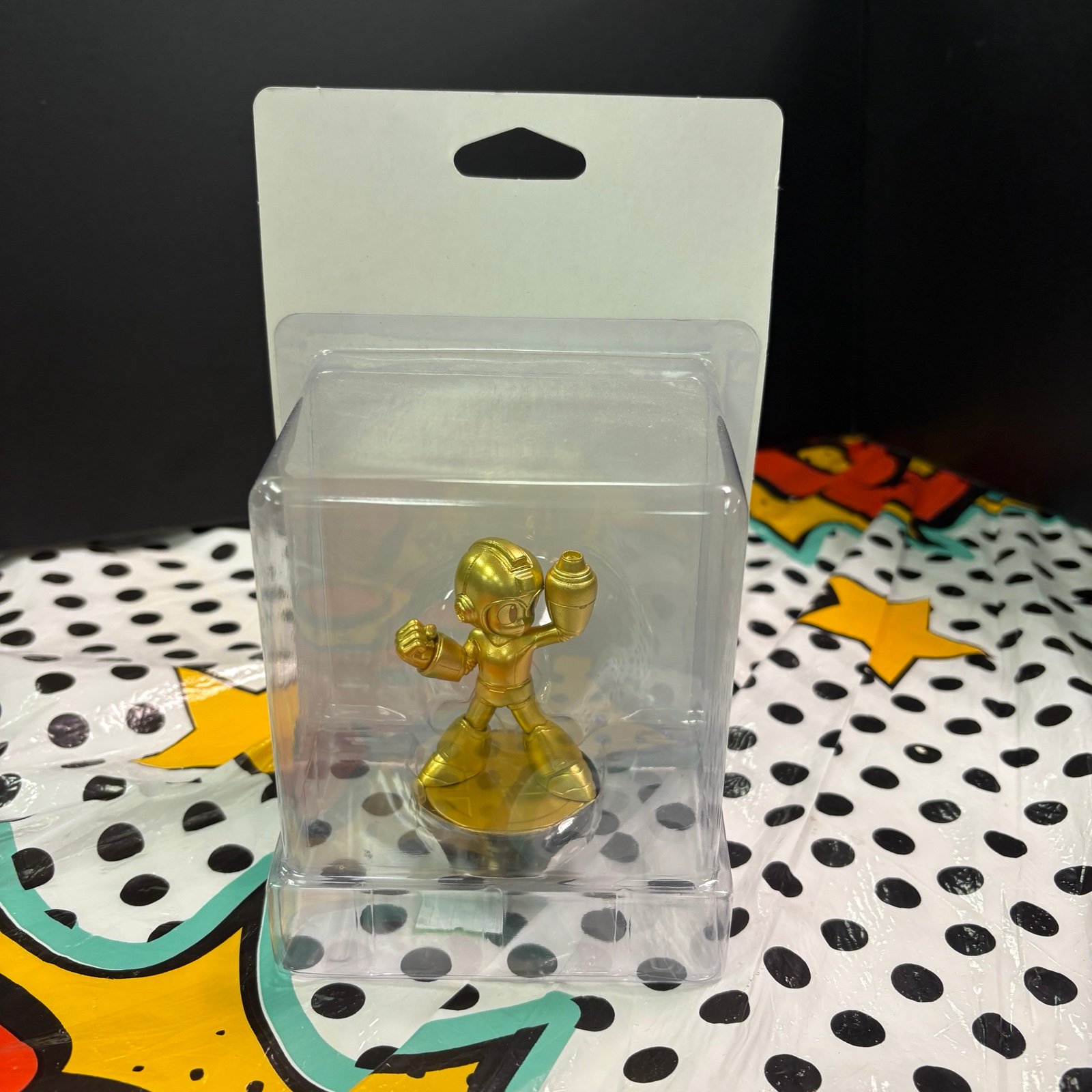 Gold Mega Man Amiibo Legacy Collection Series - FIRST PRINT