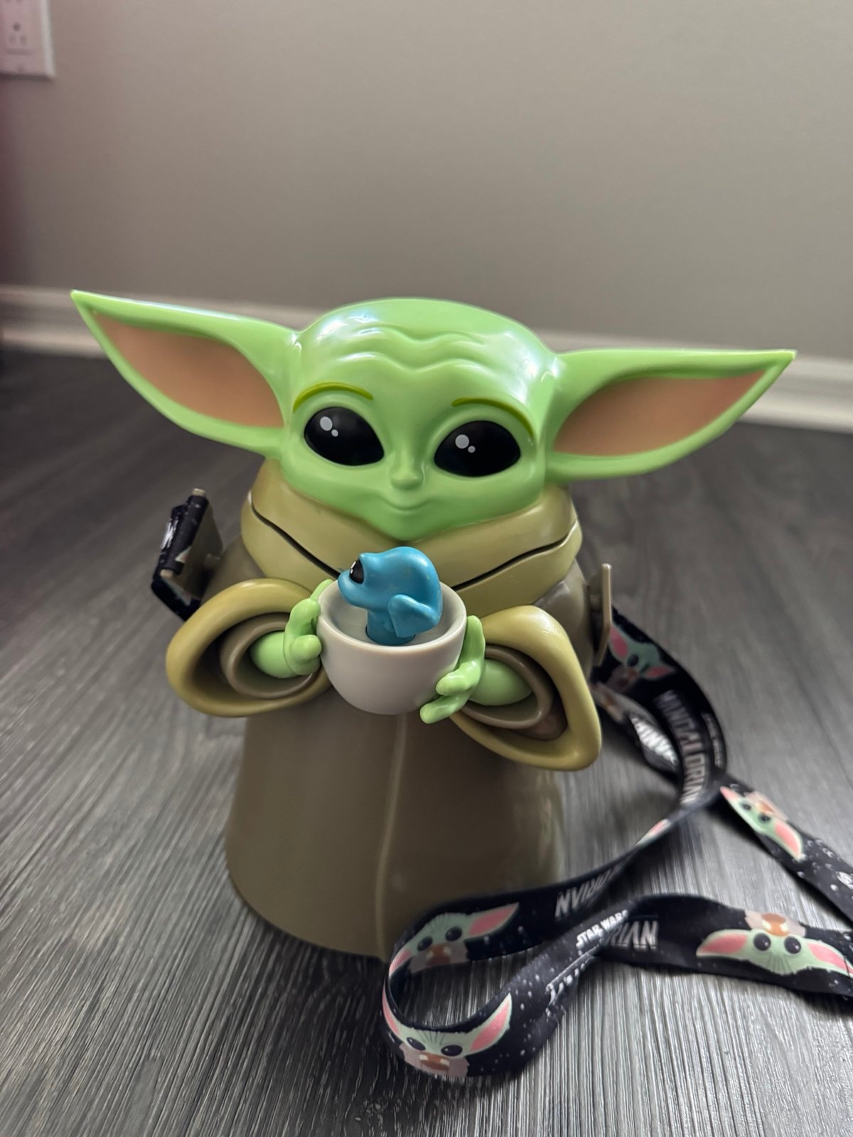 Disneyland Star Wars Grogu Sipper Baby Yoda May the 4th Mandalorian 2024 * NEW
