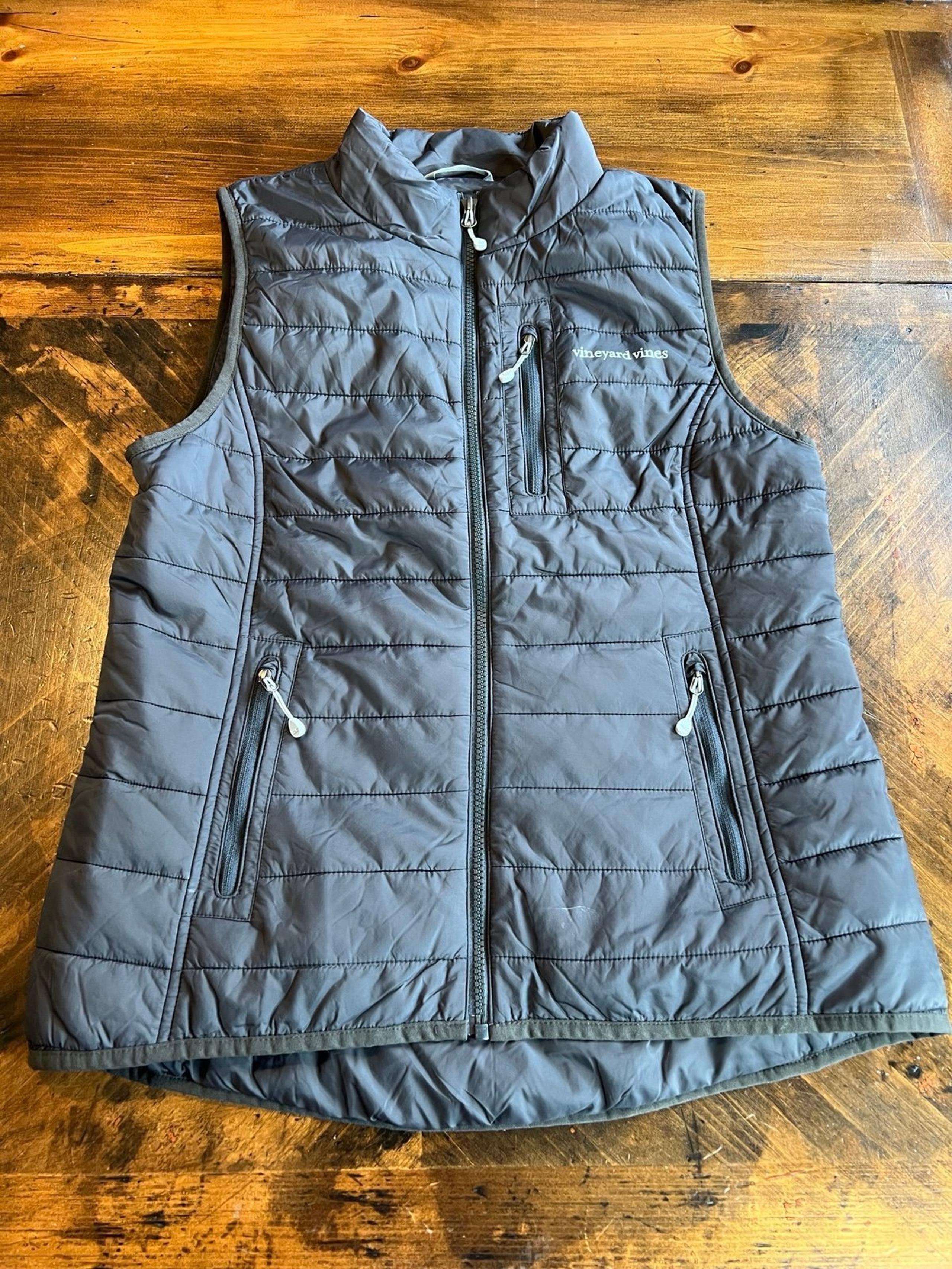 Men’s Vineyard Vines Puffer Vest Size Small