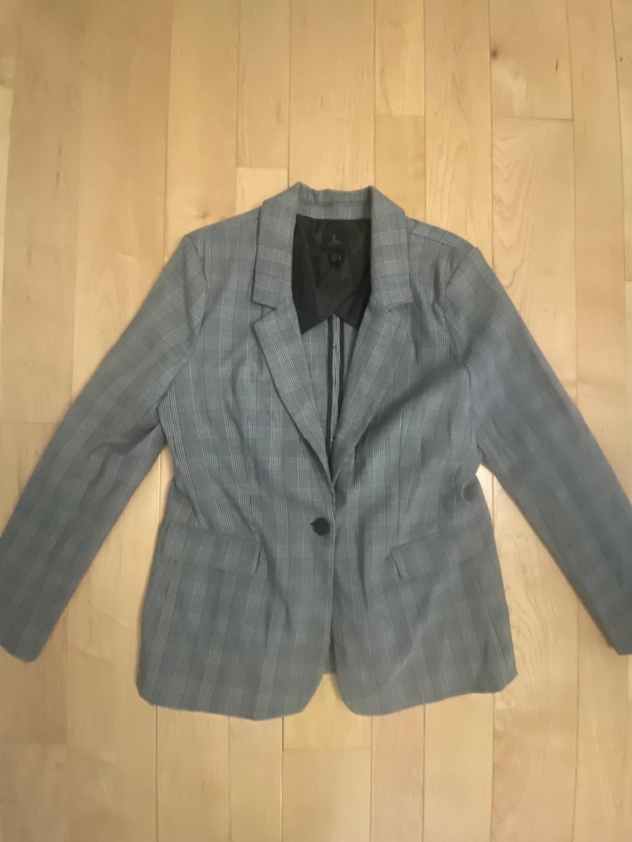 Julie and Leofold Studio Blazer Large