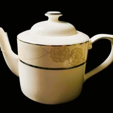 ROYAL DOULTON ENCHANTMENT TEAPOT NEW MADE IN UK