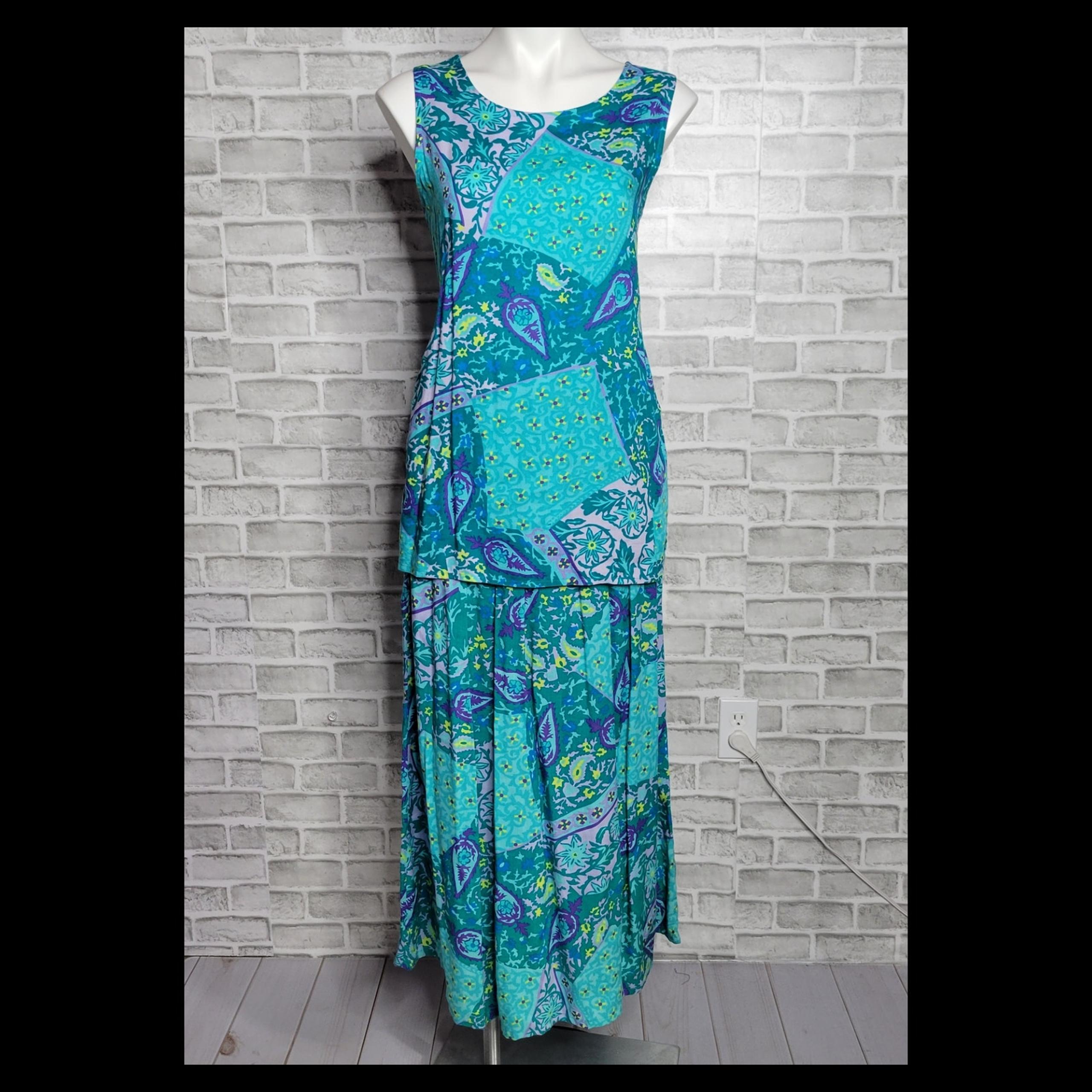 Diane Von Furstenberg Color Authority Skirt & Tunic Set, size Large