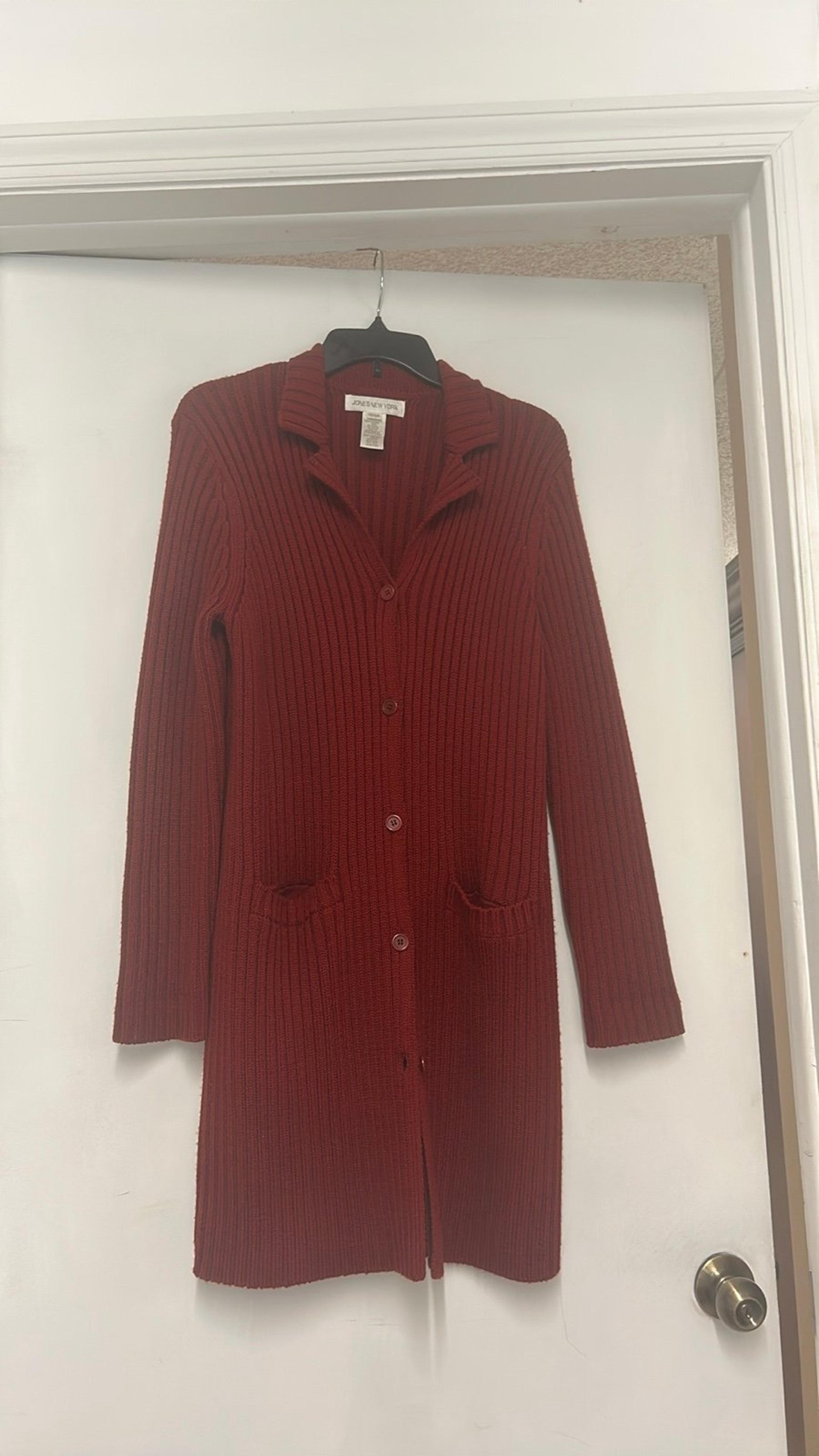 Cardigan. Jones New York