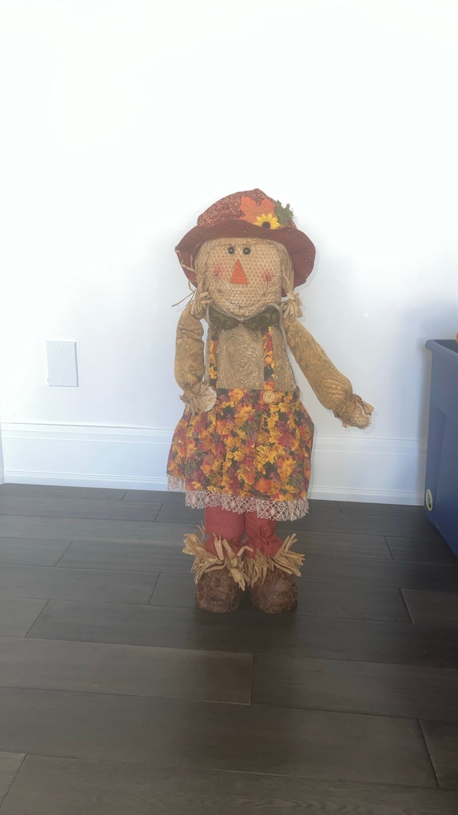 Scarecrow girl large figurine statue