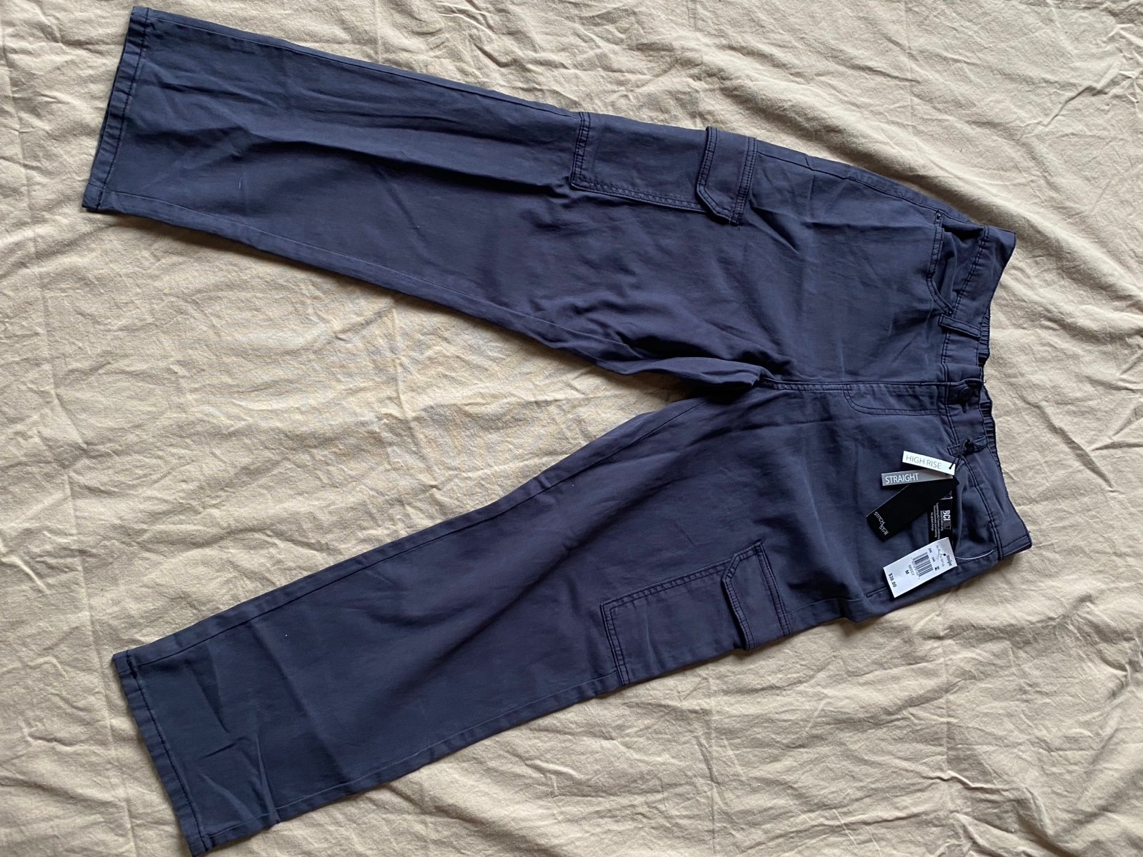 Stitch star size medium, missy style new tags women’s pants (51B)