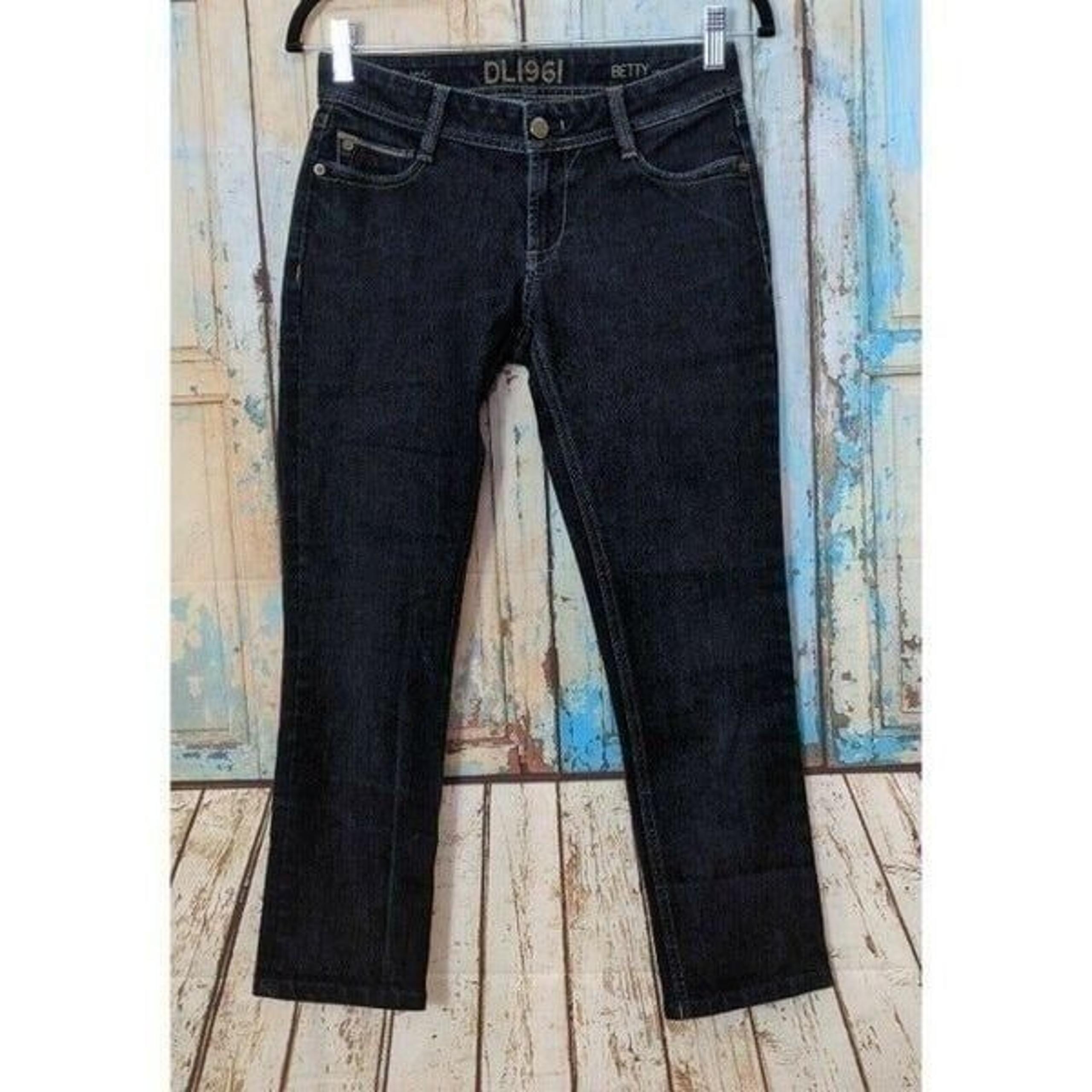 DL1961 Womens Size 26 Betty Cropped 4 Way Stretch Jeans Blue Premium Denim