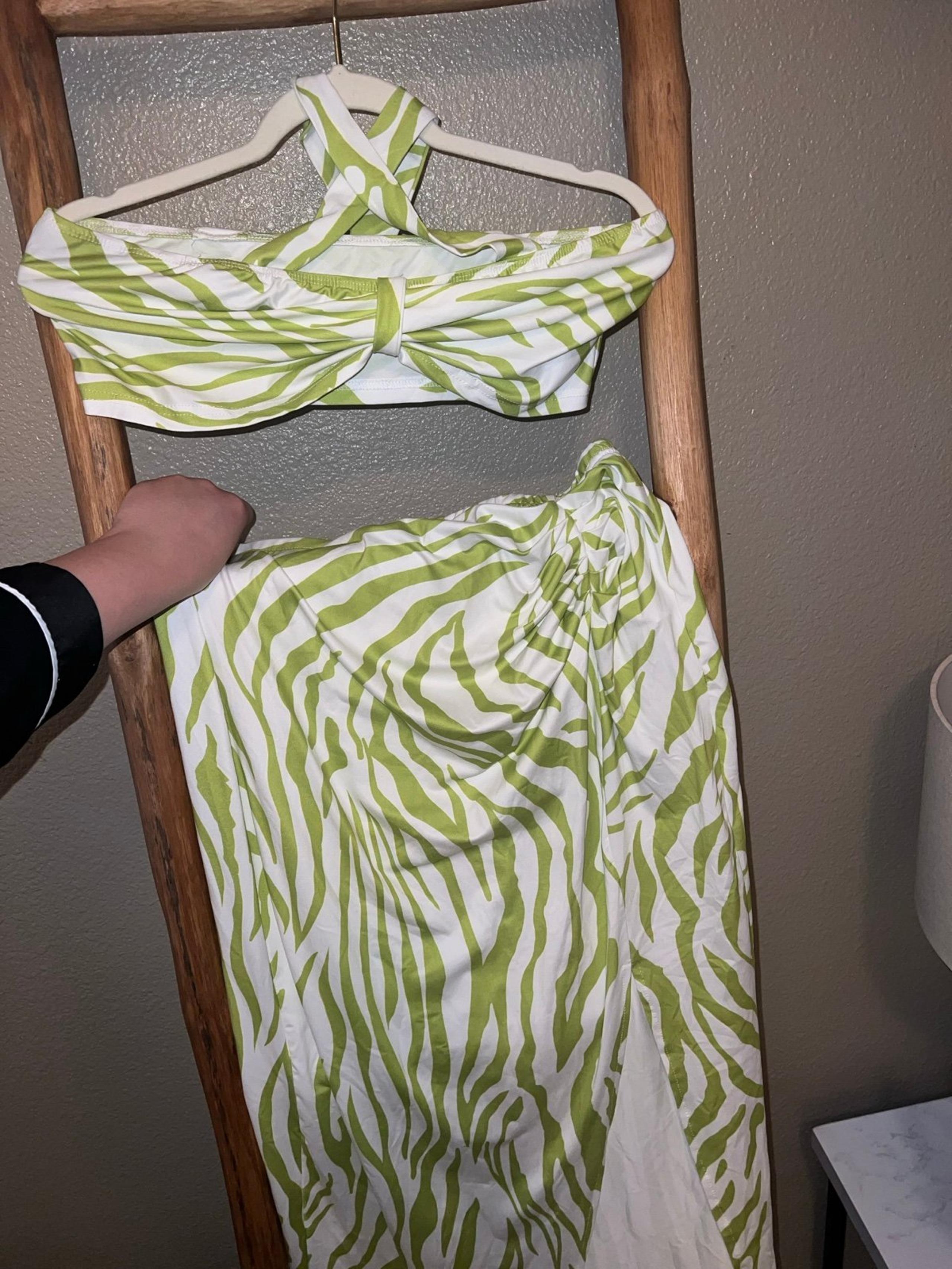 SHEIN Green and White Vacation set 2 PIECE SET