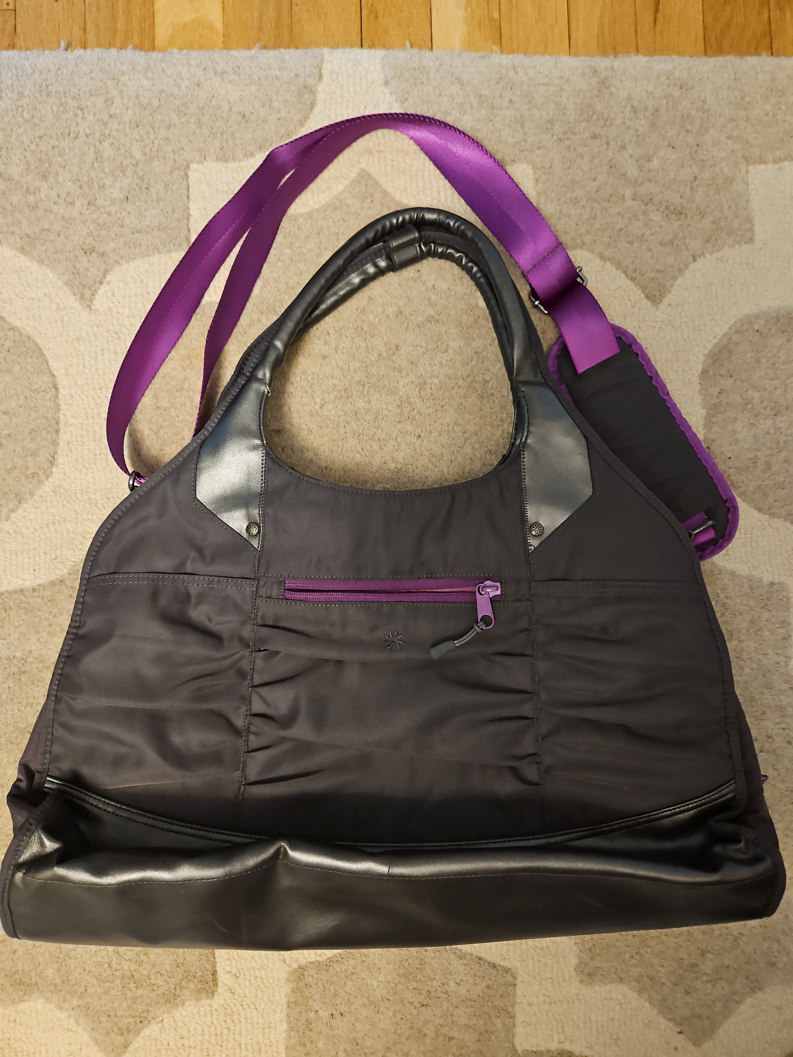 Athleta Kinetic Weekender Bag