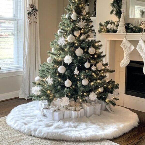 NEW 48 Inch Faux Fur Christmas Tree Skirt White Plush Skirt for Merry Christmas