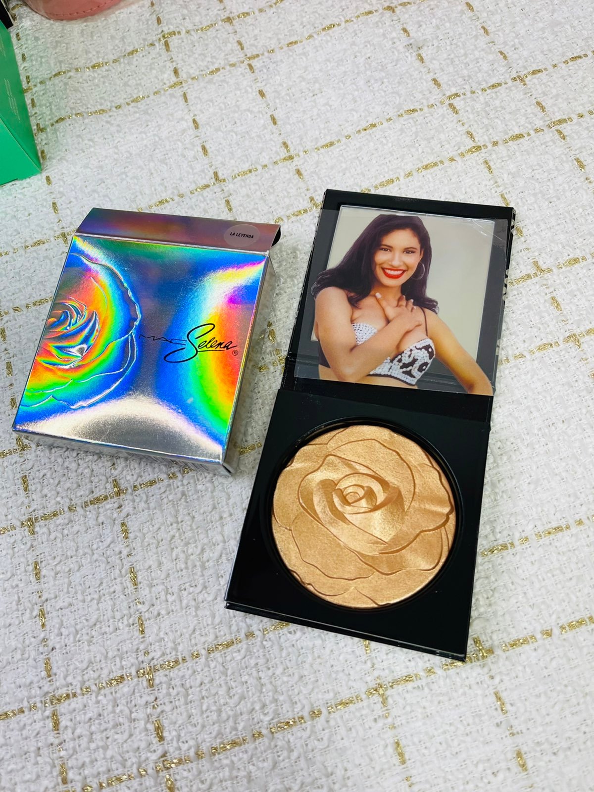Mac Selena extra dimension skinfinish la leyenda