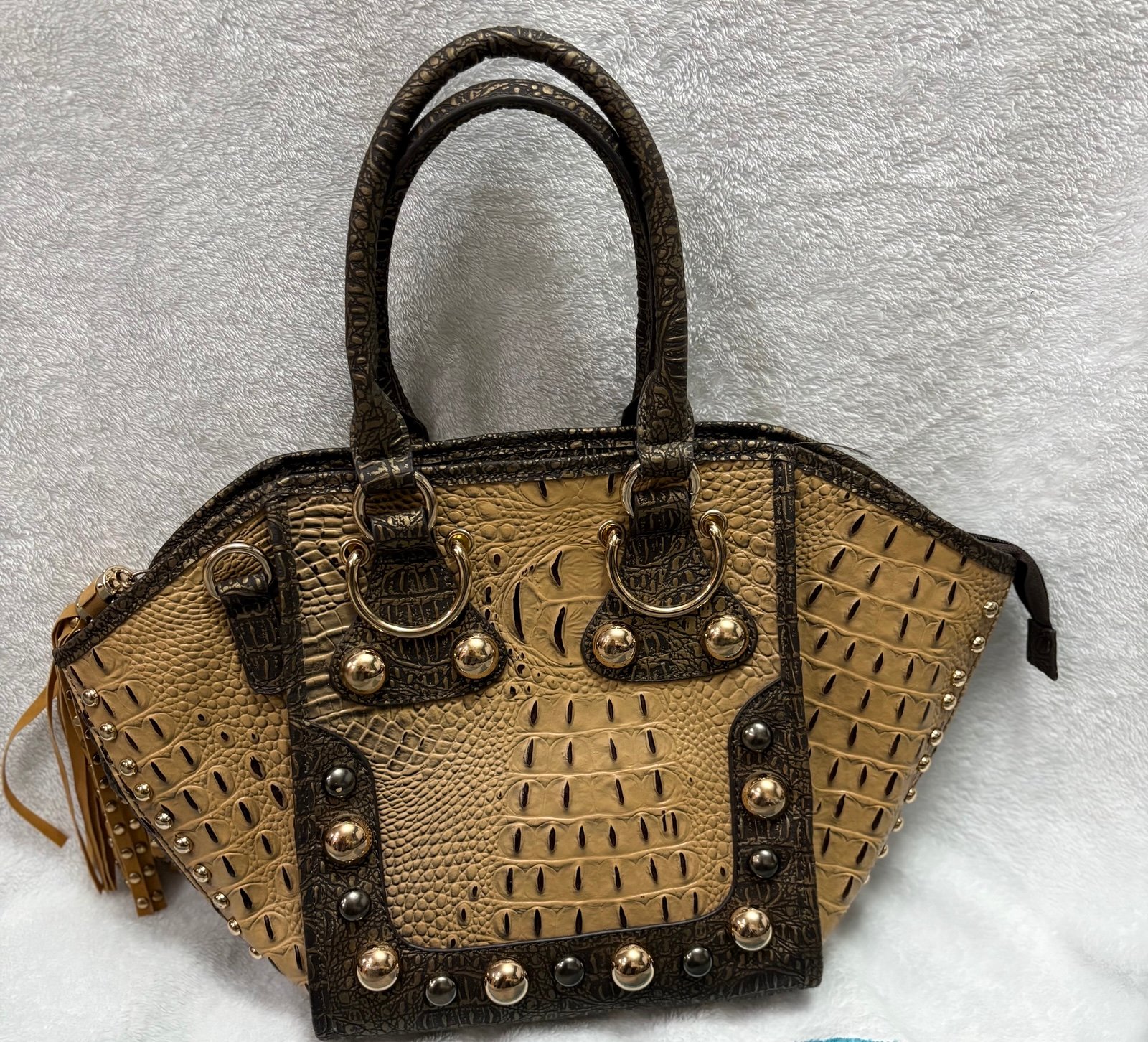 Handbag Republic purse faux leather alligator and gold-tone hardware