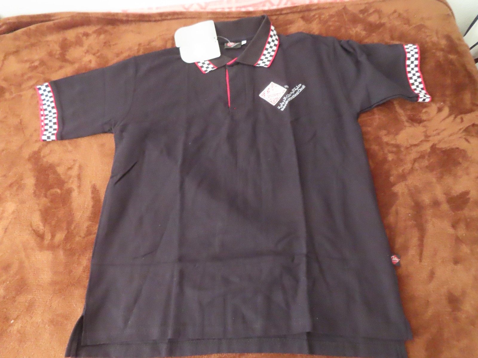 rare bahrain international circuit f1 racing polo shirt XL NWT