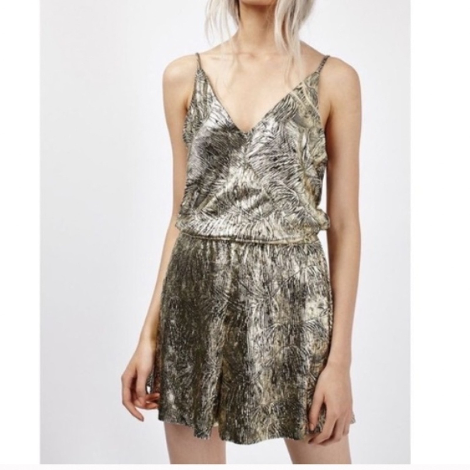 Topshop Black and Gold Leaf Plisse Romper sz 6P