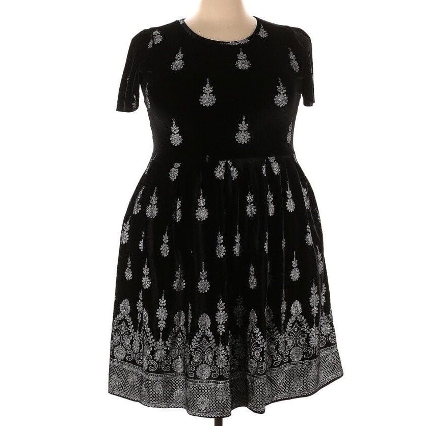 LuLaRoe Womens Dress Size 3XL Amelia Elegant Black Velvet Silver Floral Dipped