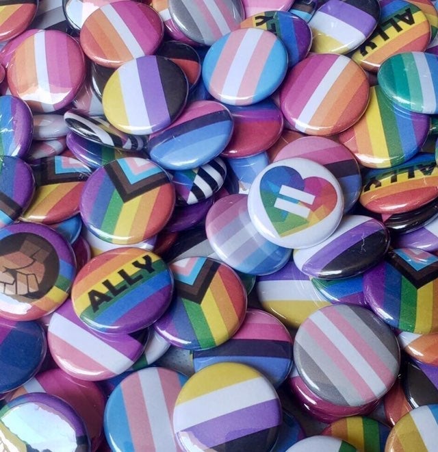 1” LGBT PRIDE Flag Pins ~ 50 Random Pins