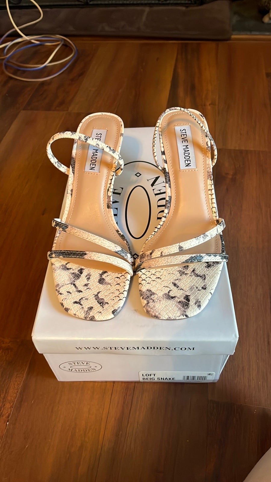 Steve Madden Beige Snakeskin Heels Sandals NIB