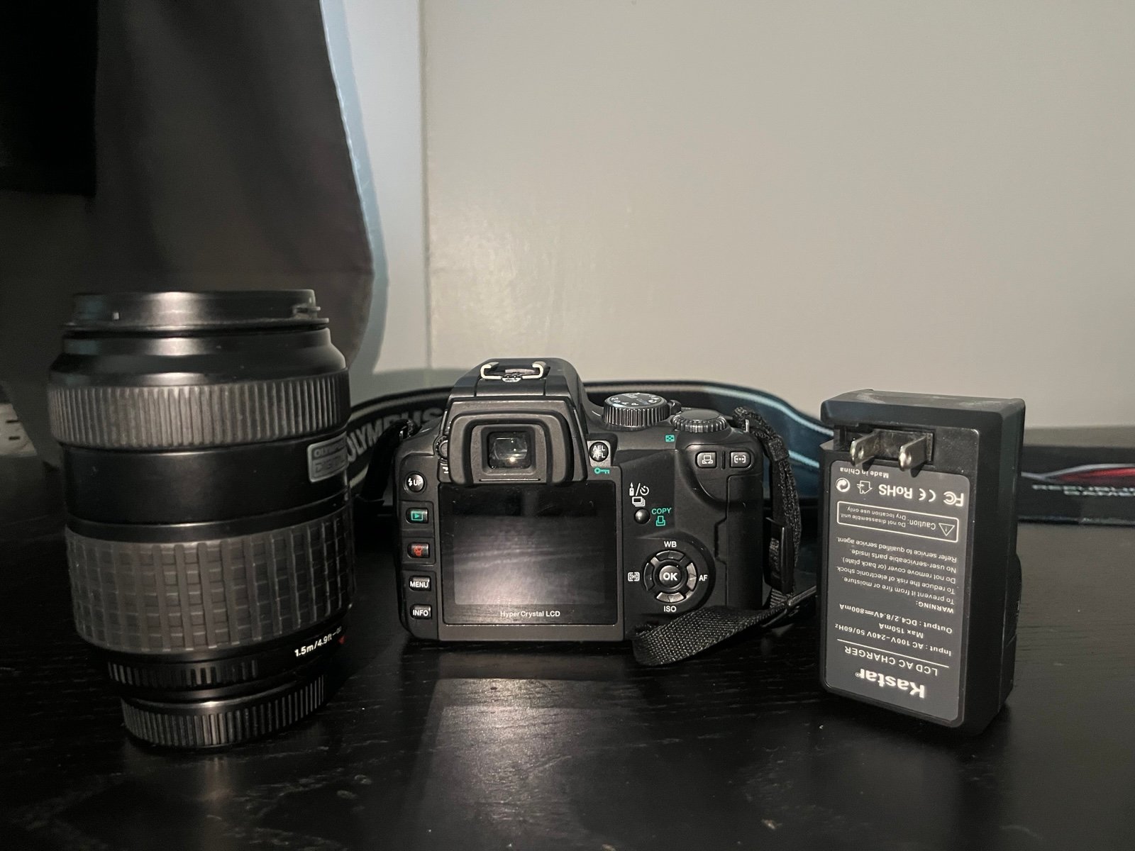 Olympus E-500  DSLR Camera with 40-150mm Lens Tested Works