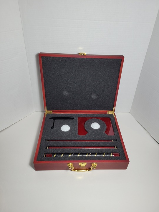 Putter Golf 7 pc. Travel Briefcase Set in Cherry Wood Case Office Putt Putt