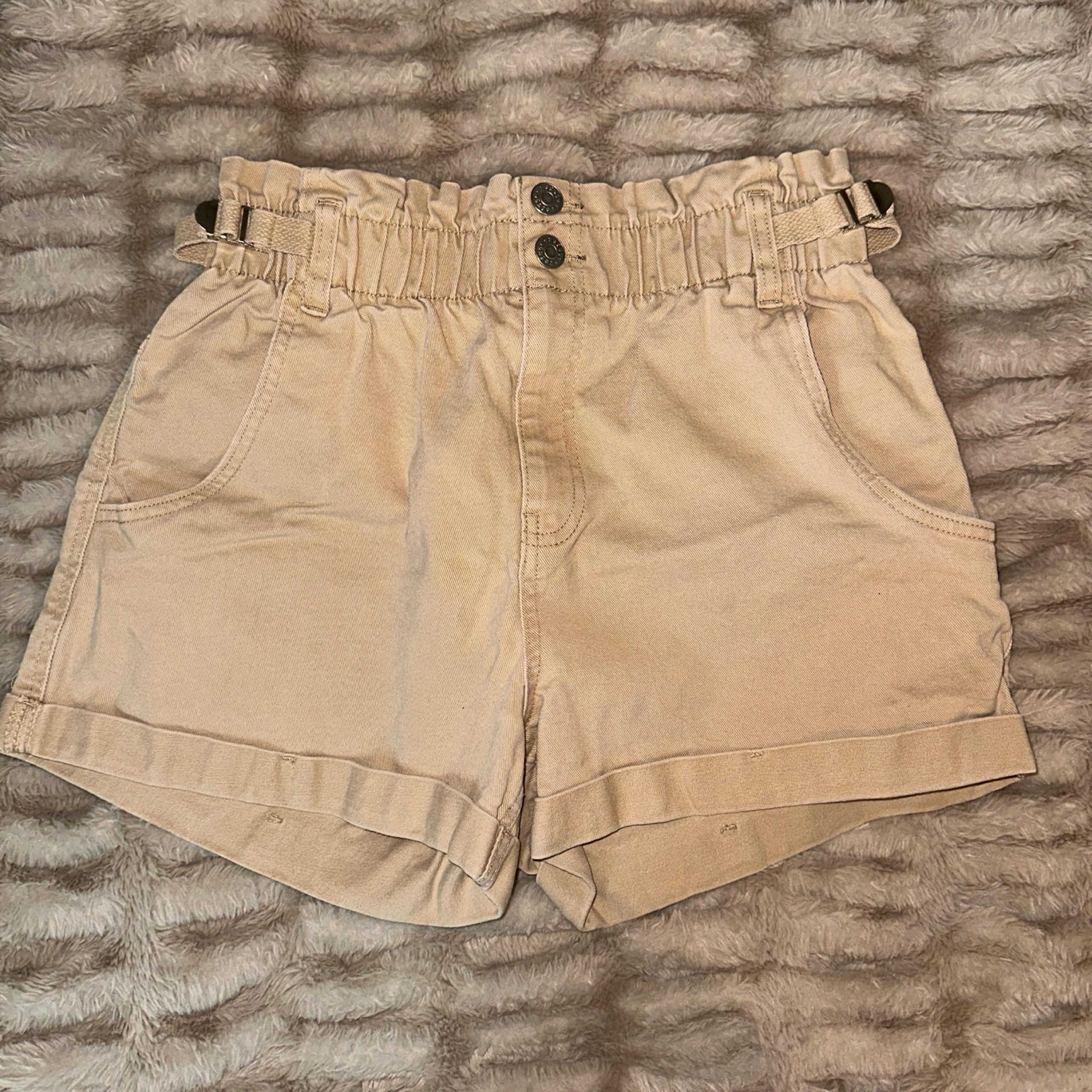 Khaki paperbag shorts