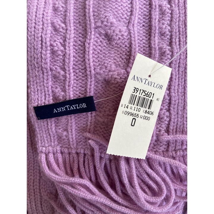 Ladies NWT Ann Taylor Lavender 100% Cashmere Cable Scarf
