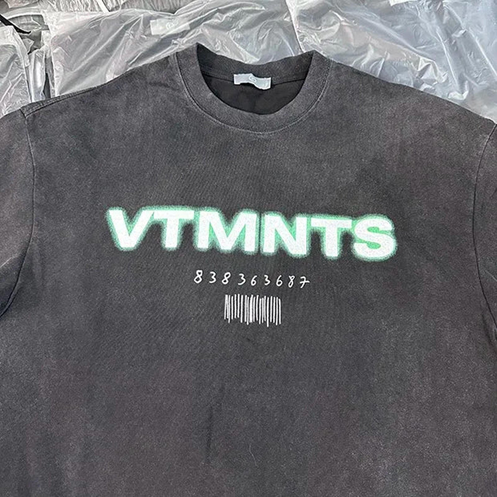 VETEMENTS Paris France Black Bonded Tee - SIZE L