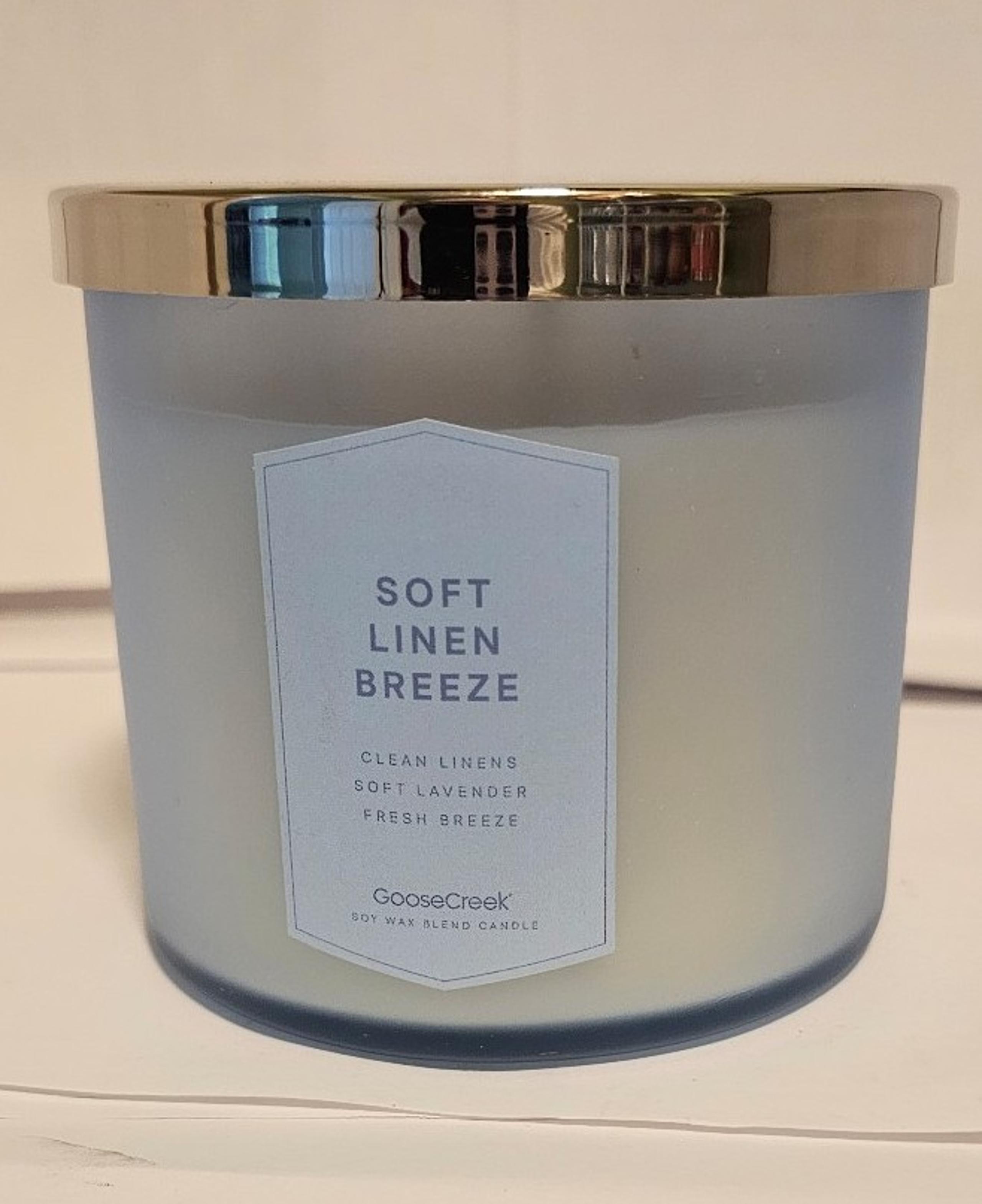 Soft Linen Breeze Candle