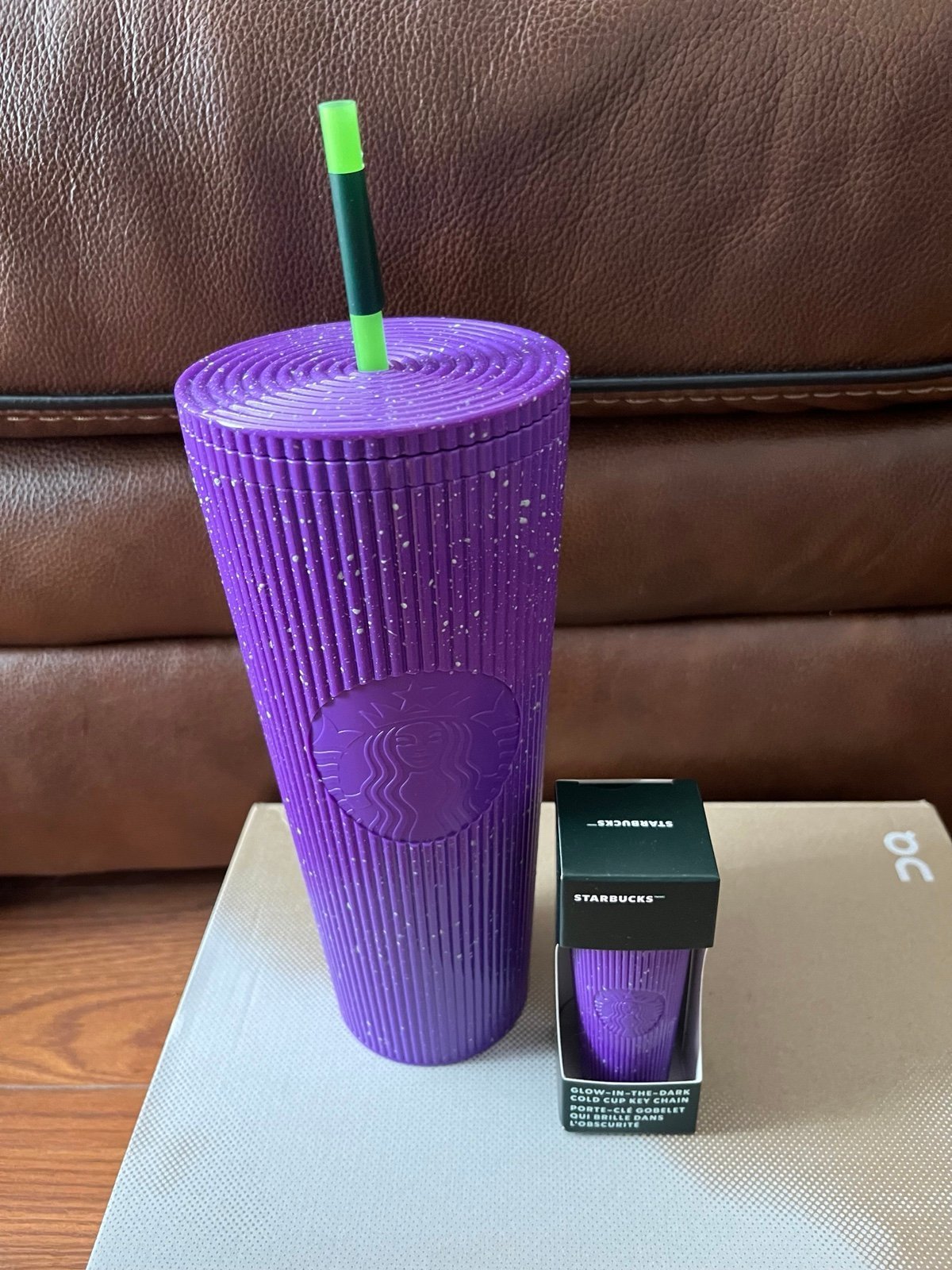 NWT Starbucks halloween 2024 glow in the dark keychain and venti tumbler purple