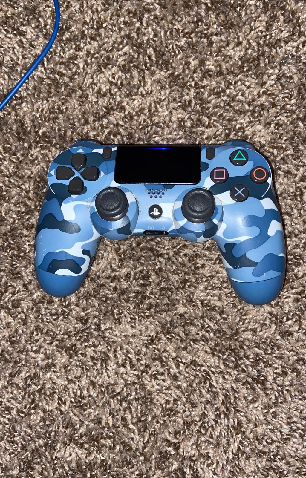 PS4 controller