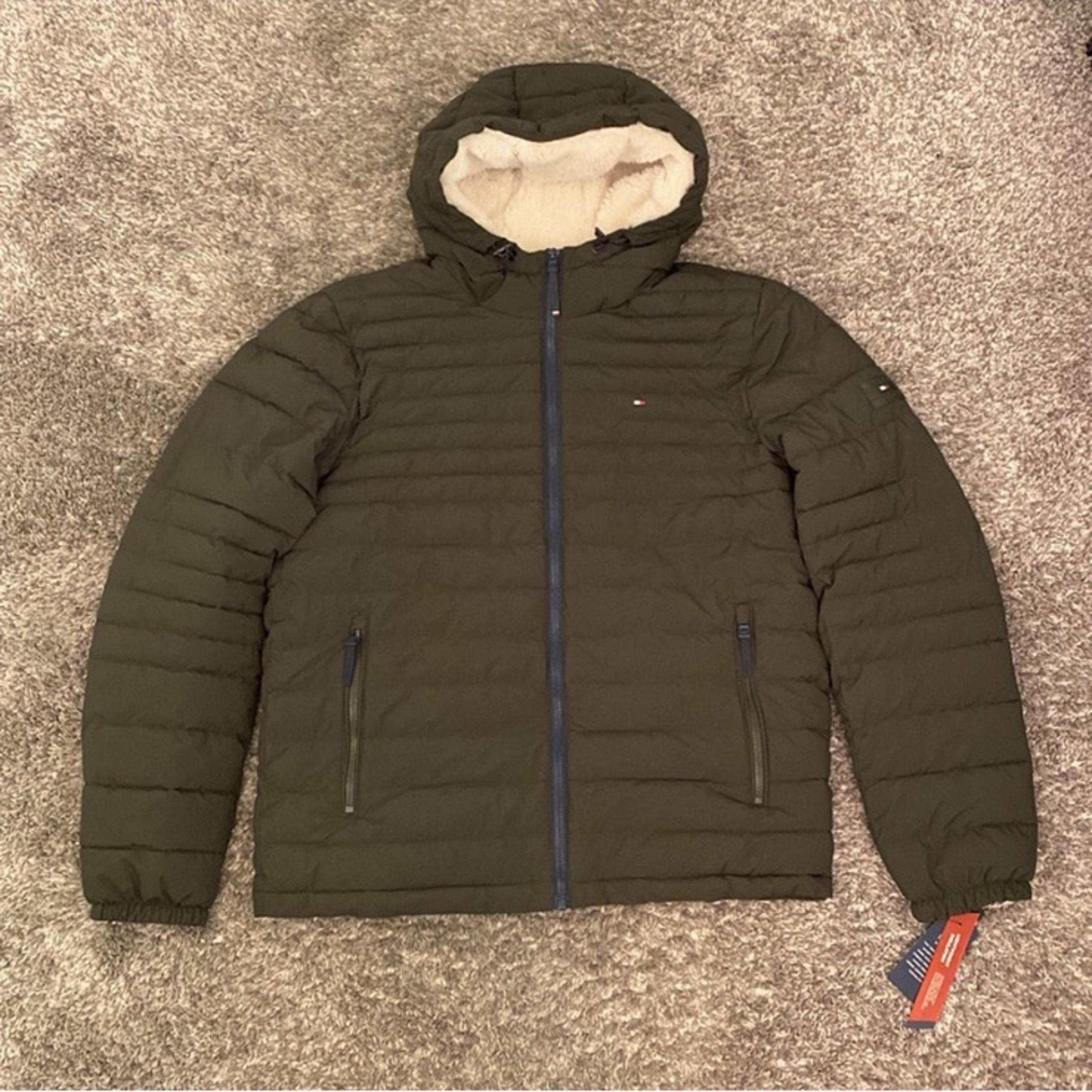 Tommy Hilfiger TH Flex Puffer Jacket Men’s Size Medium