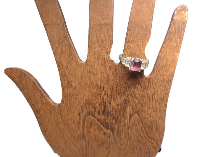 Vtg 80s !4 k White Gold Amethyst Ring Size 7
