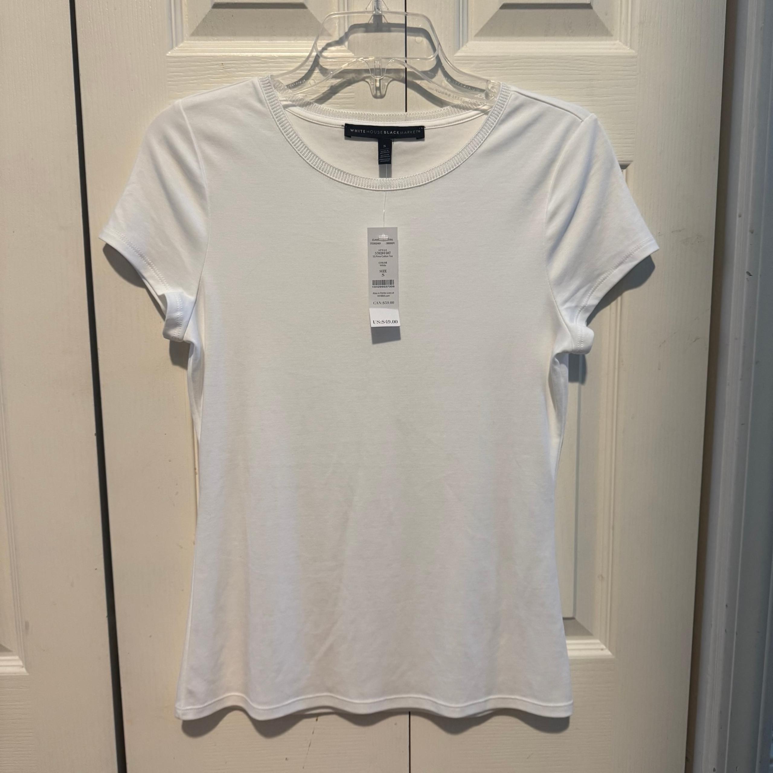 White House Black Market tshirt