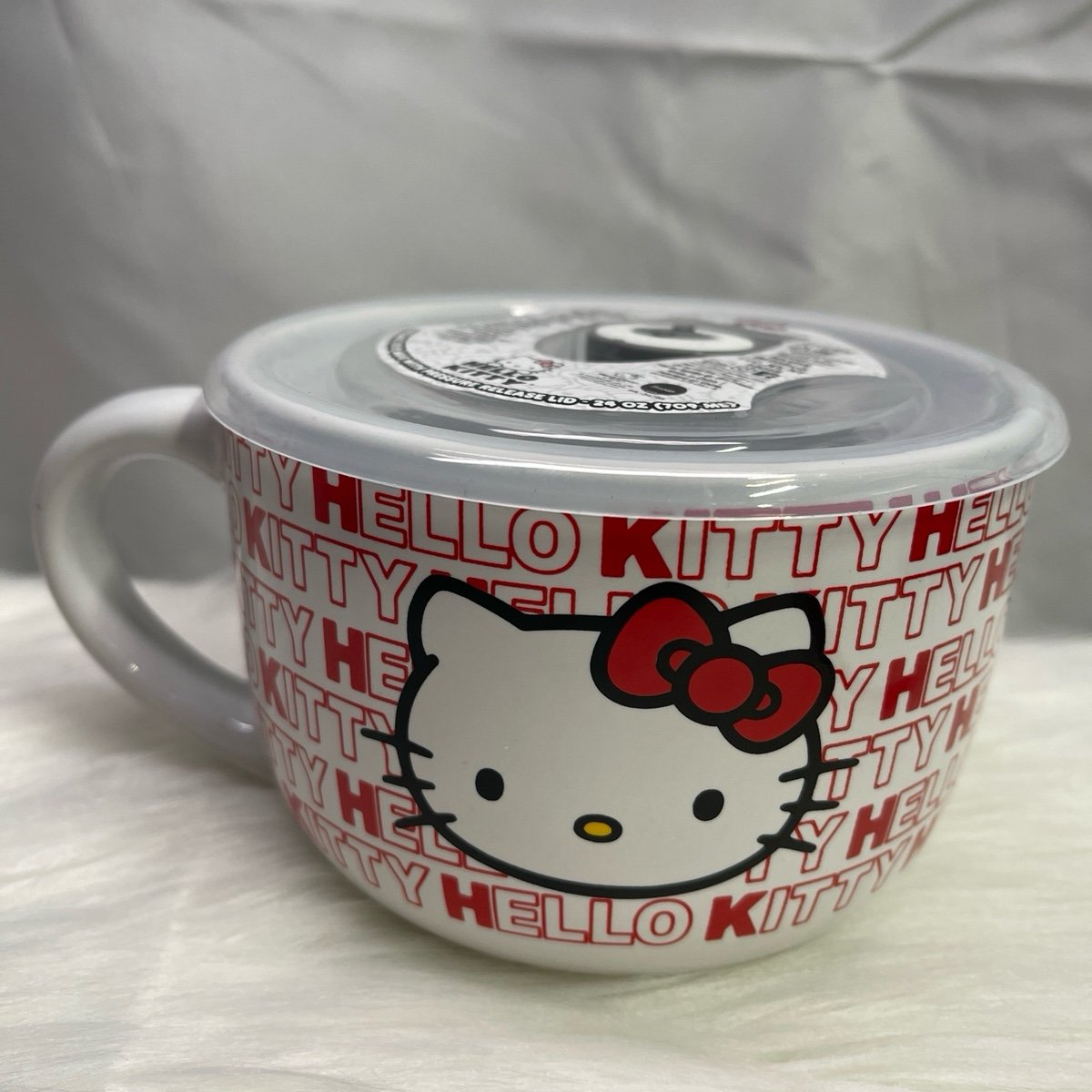 Hello Kitty Ceramic Mug With Pressure Release Lid