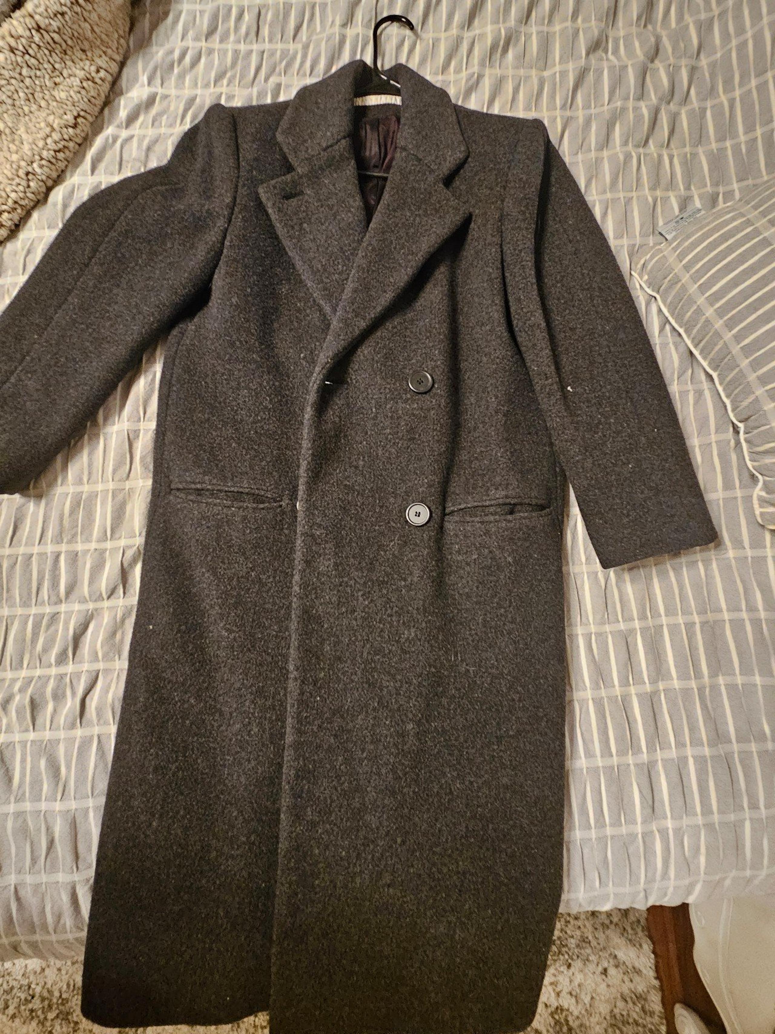 Perry Ellis Trench coat Size medium