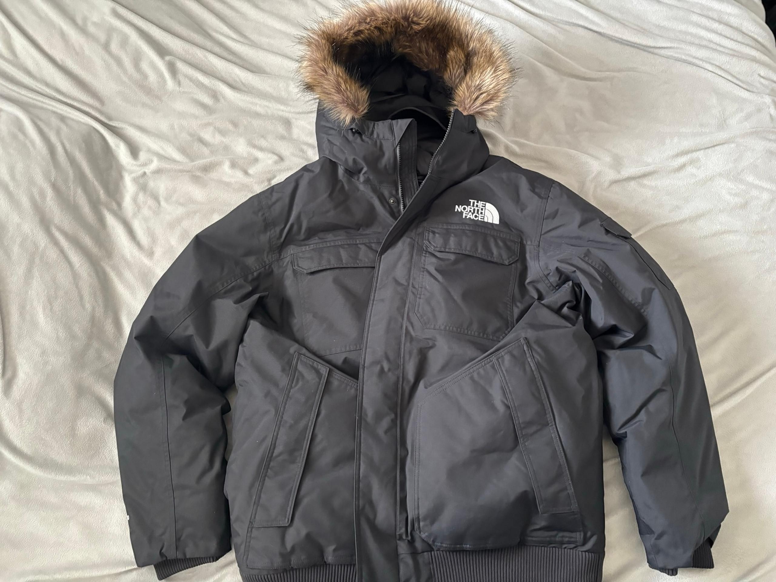 The North Face Mens Gotham III 550-Down Warm Insulated Winter Jacket Black