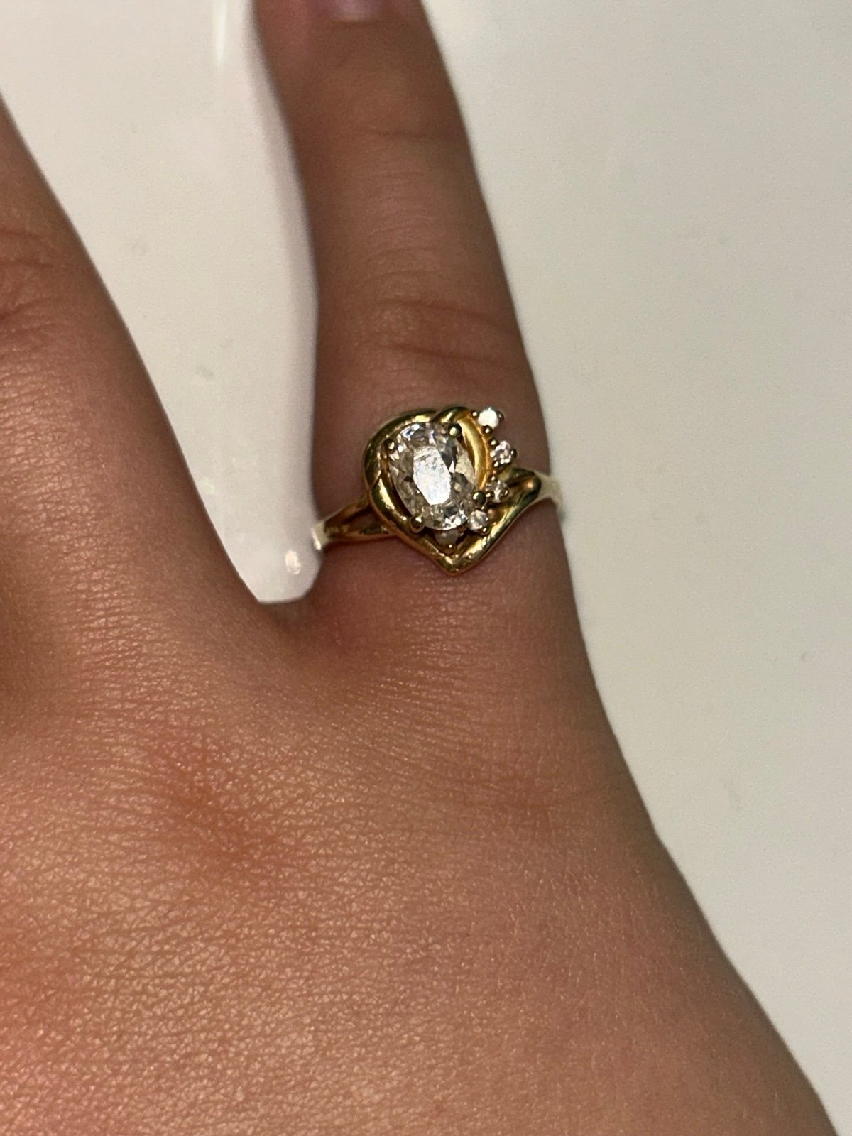 14k Gold White Sapphire Ring