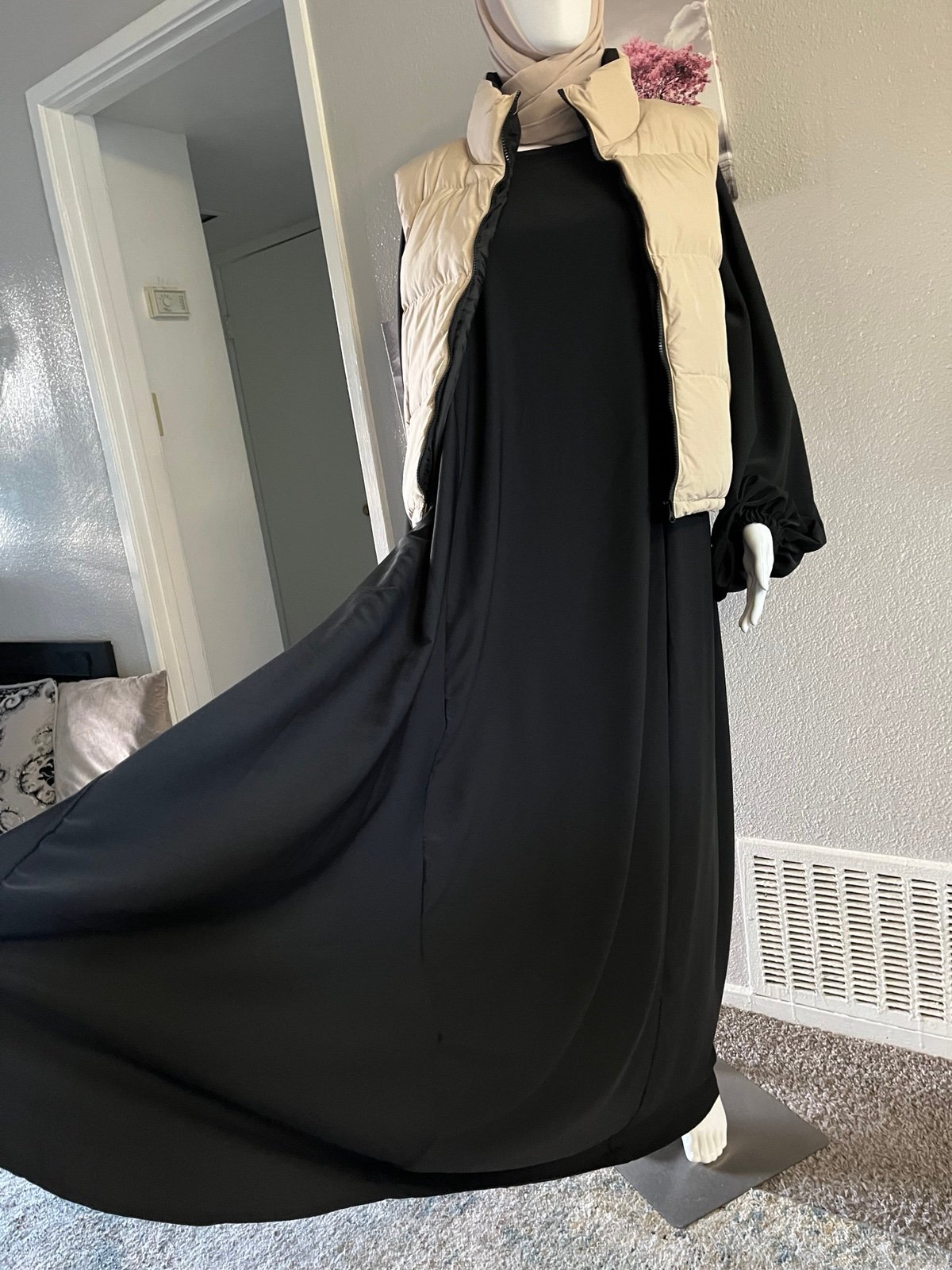 Puffer coat with beautiful lantern sleeve Arabian dress