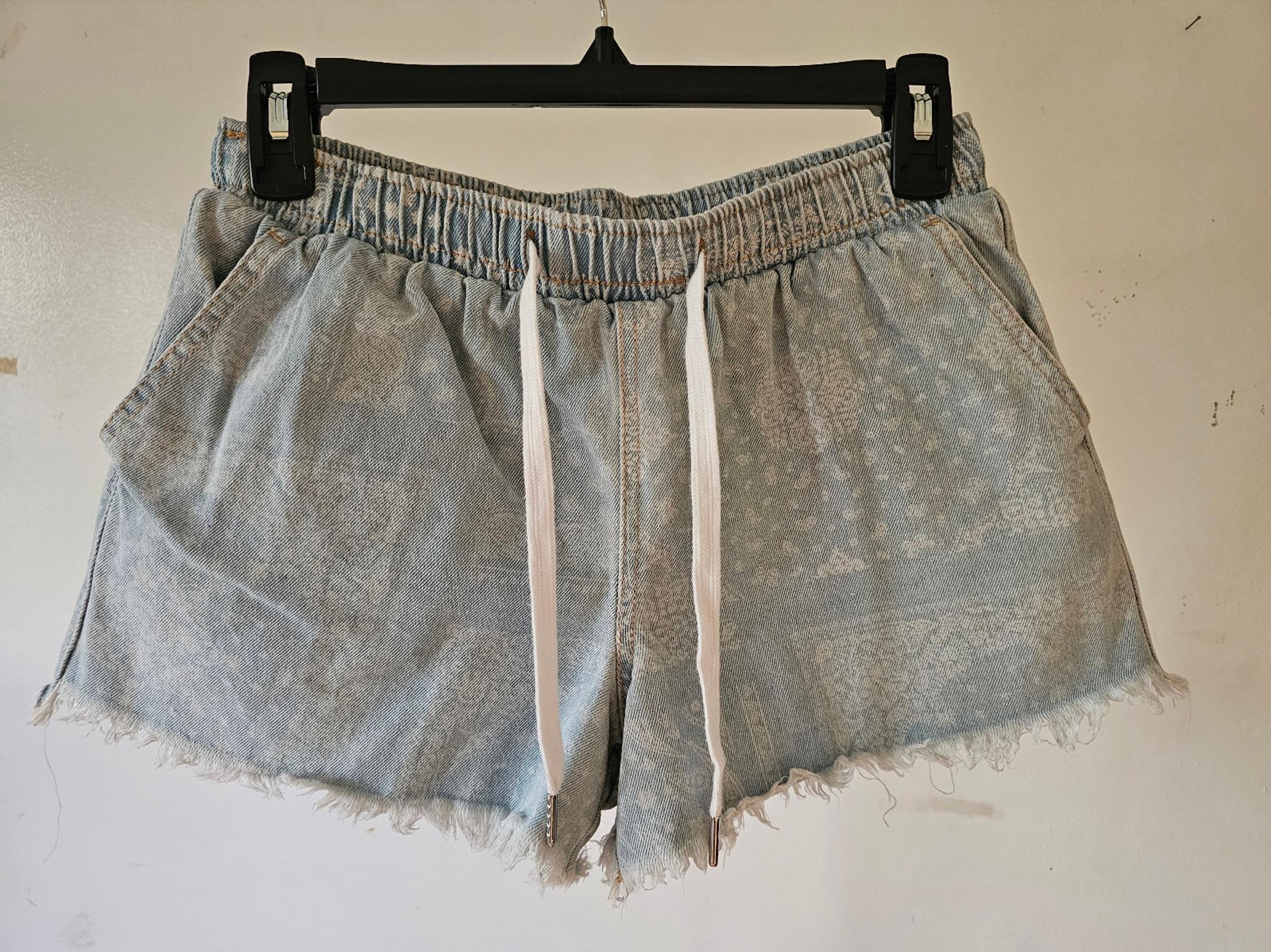 Forever 21 Paisley Print Pull-On Denim Shorts Women's Size SMALL