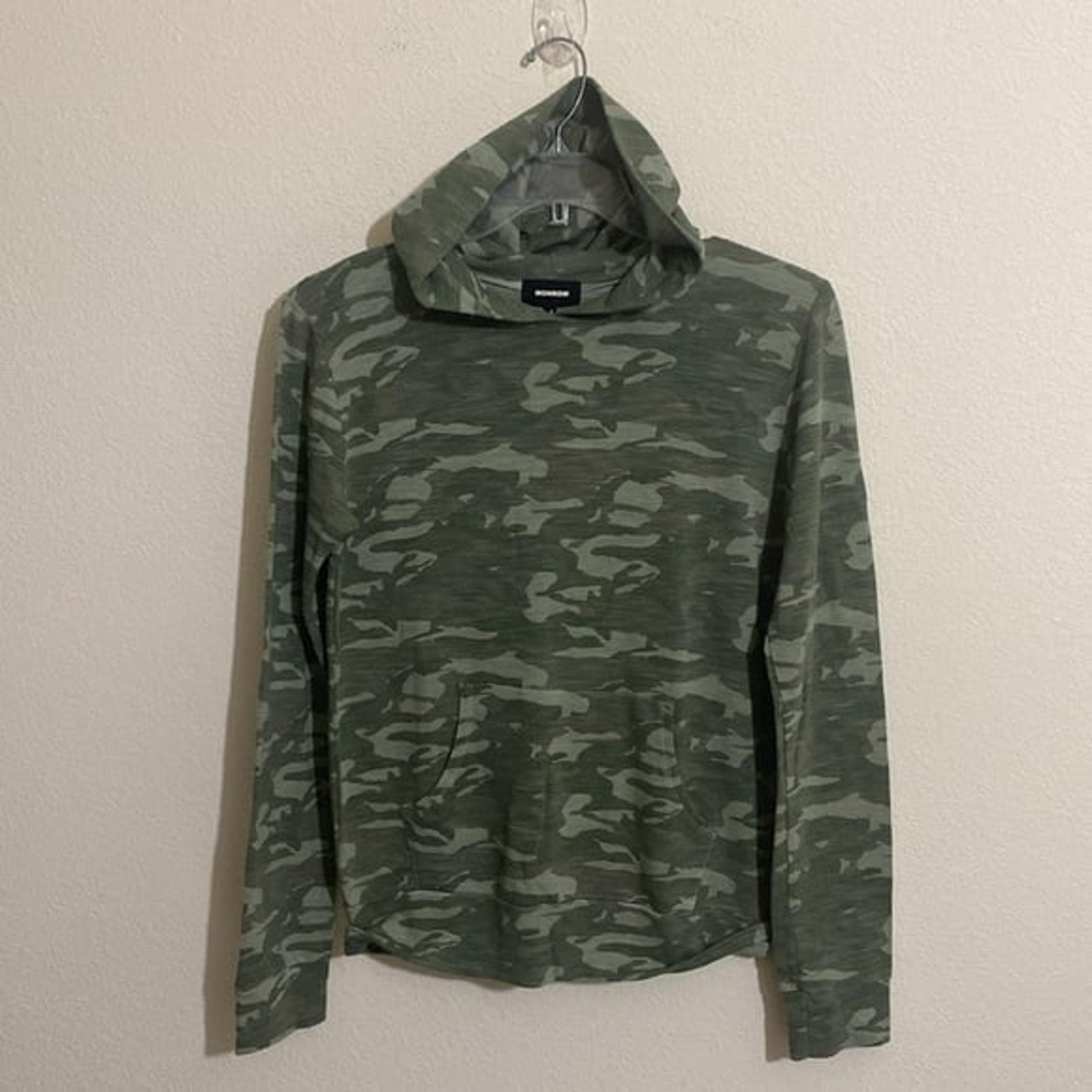 MONROW Women's Light Weight Camo Kangaroo Hoodie Size S
