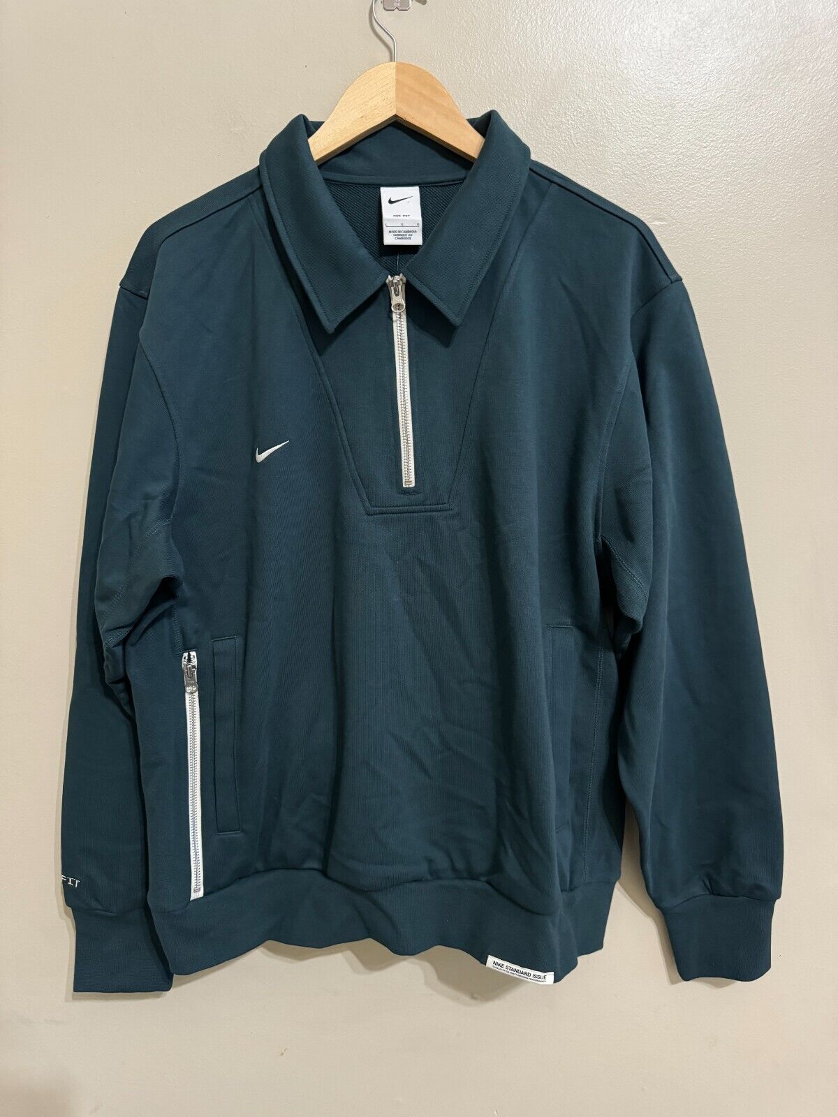 Nike Dri-Fit Standard Issue 1/4 Zip Culture of Football Sweatshirt M FB6806-328