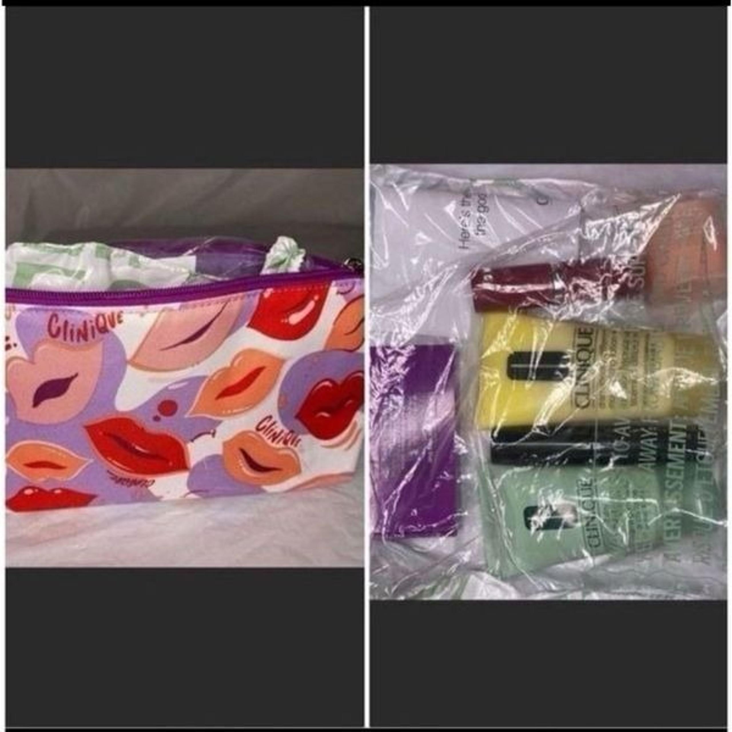 Clinique Gift Set with make up bag