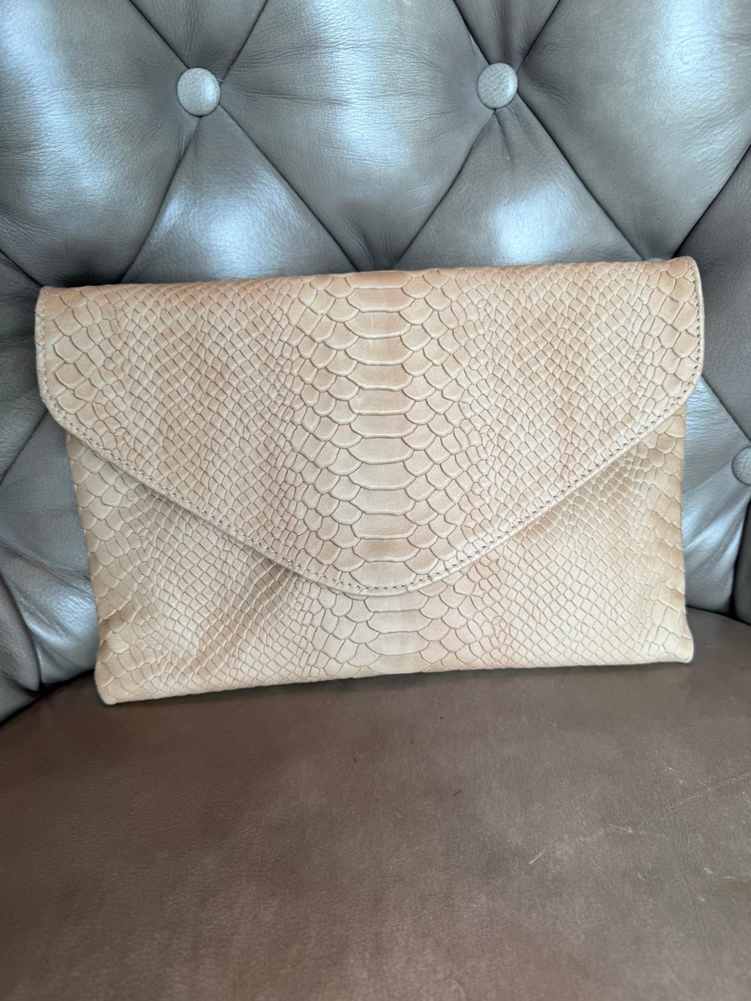 Gigi New York NY Envelope Clutch Croc Neutral Leather