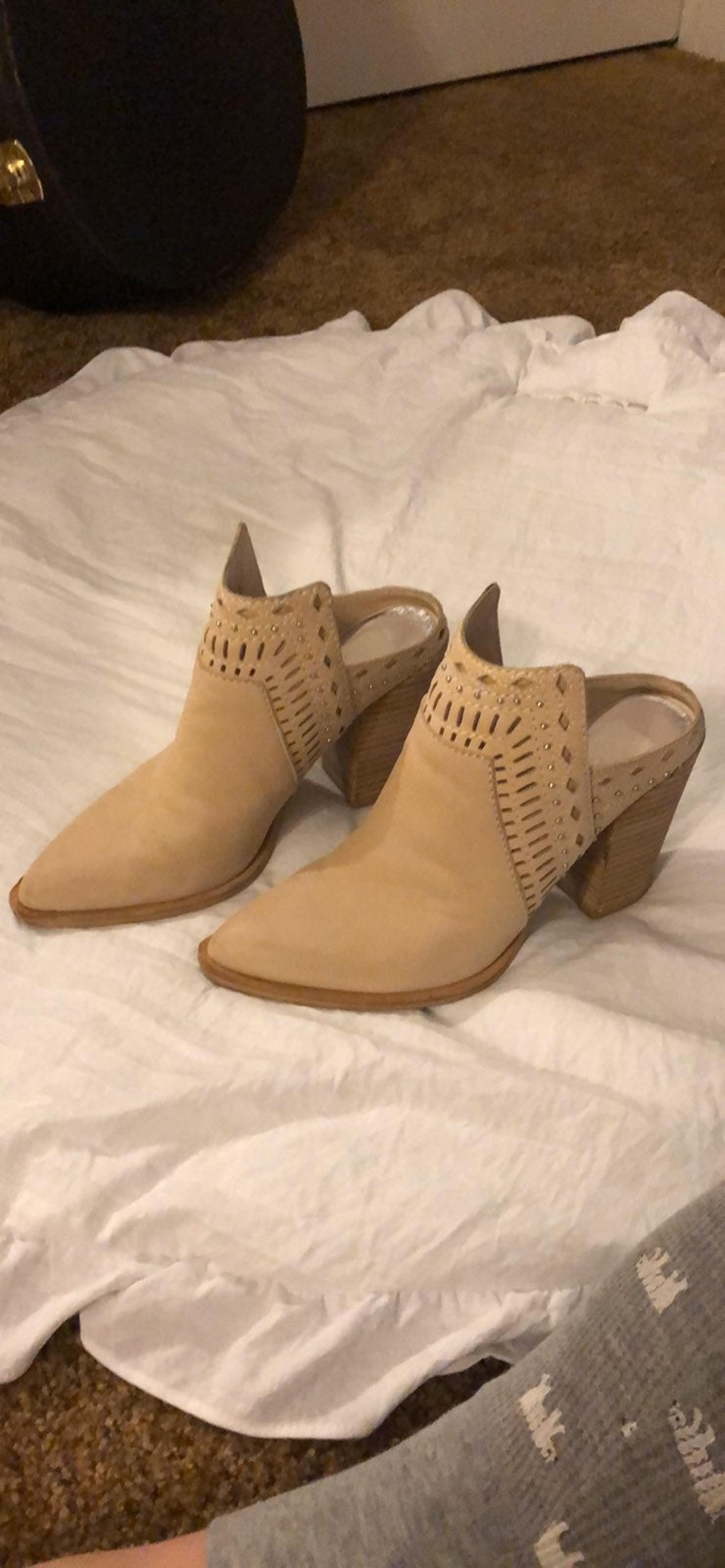 Dolce vita mules