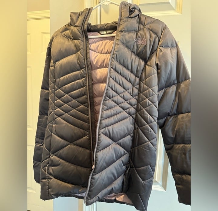 NorthFace Jacket with hood. Great condition
