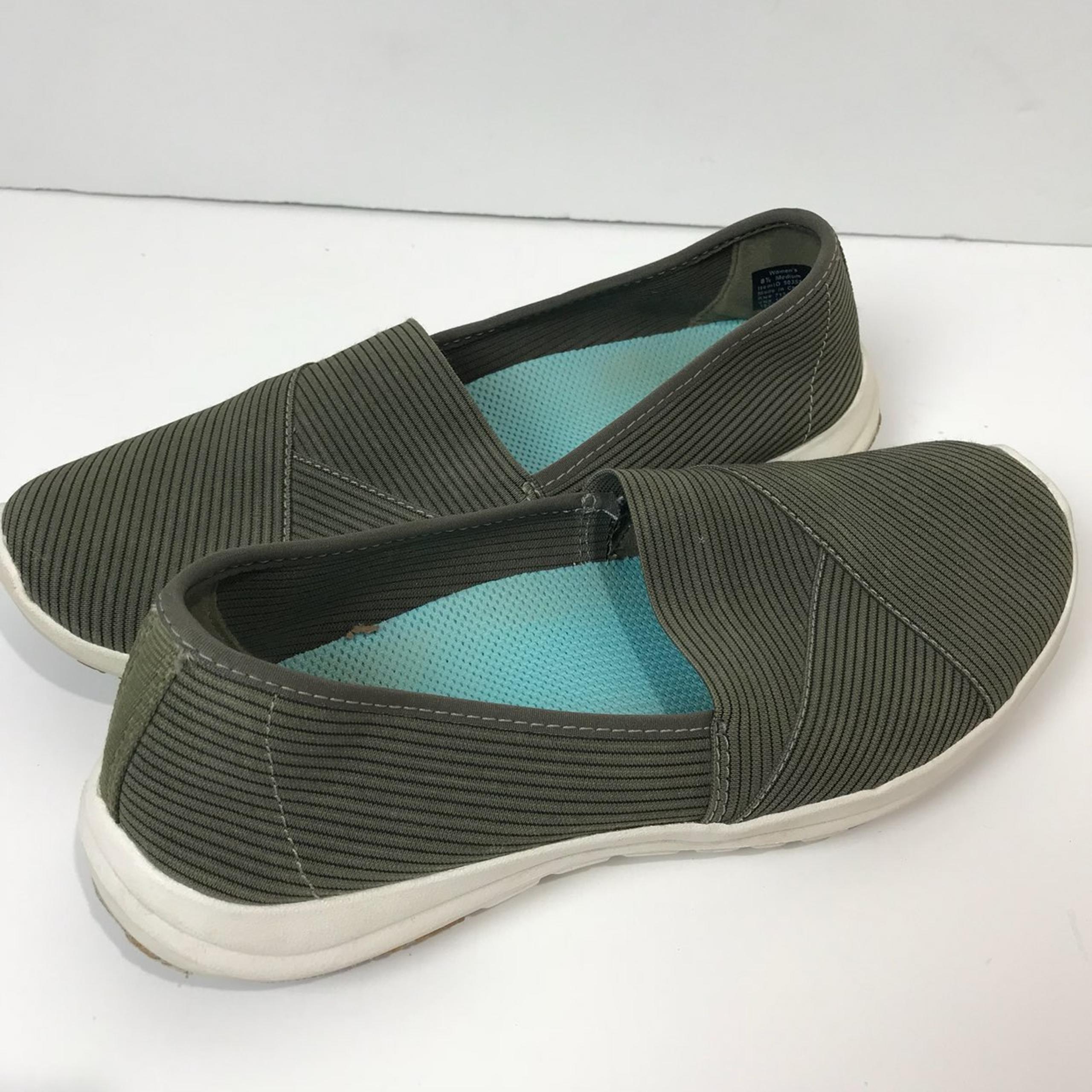 L.L.bean Slip On Sneaker 8.5