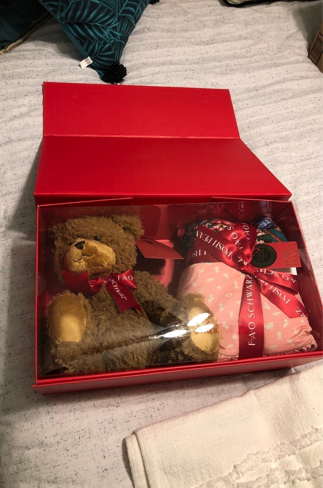 Posh peanut fao schwarz teddy bear and luxe patoo (NEW)