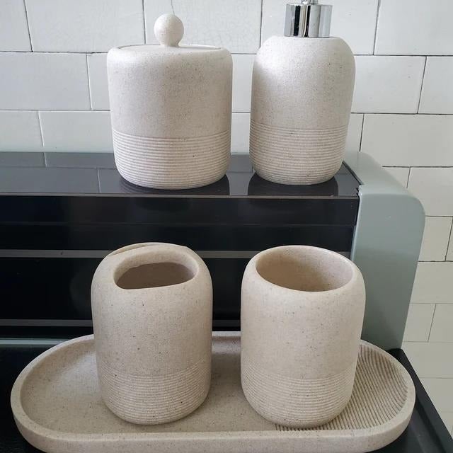 5-Pieces Bathroom Accessory Set Hight Quality Polyresin Ensemble