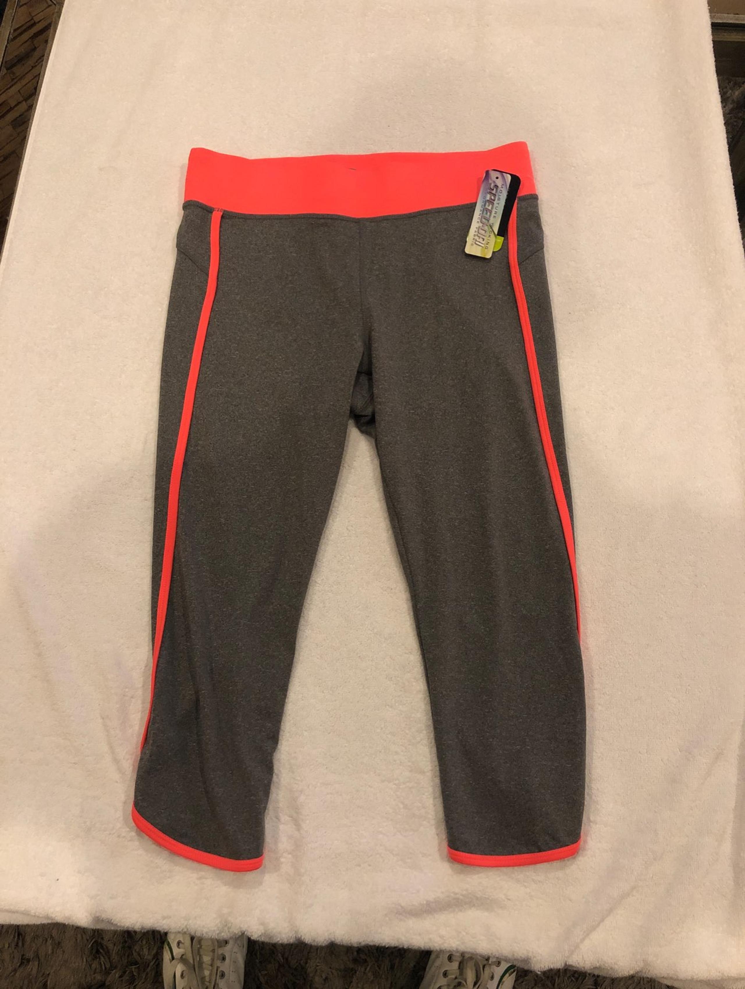 Cascade sport womens L Leggins NWT