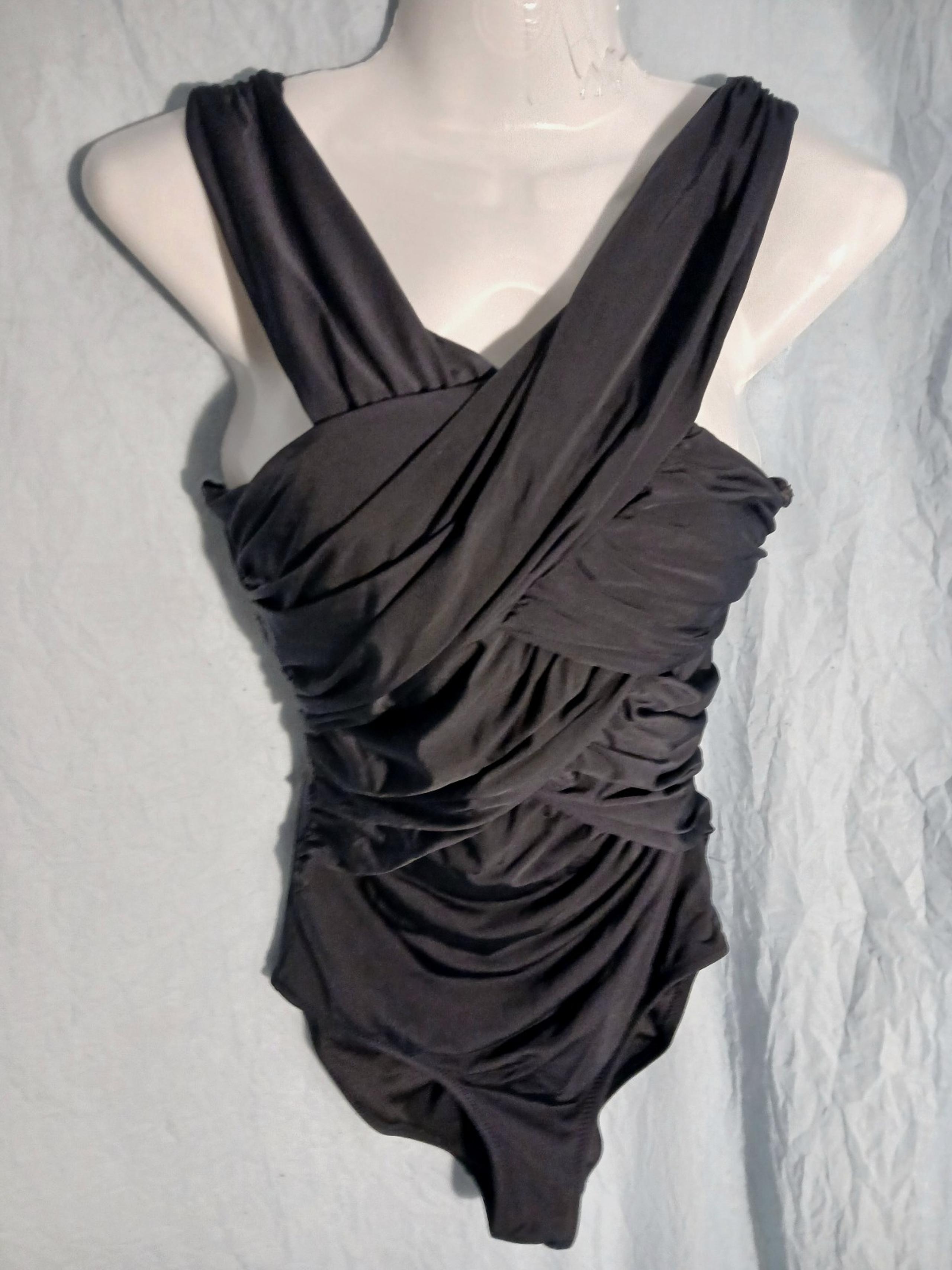 Garnet Hill black one pc swimsuit 6 / small