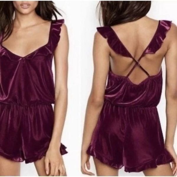 Victoria’s Secret burgundy velvet romper sz small