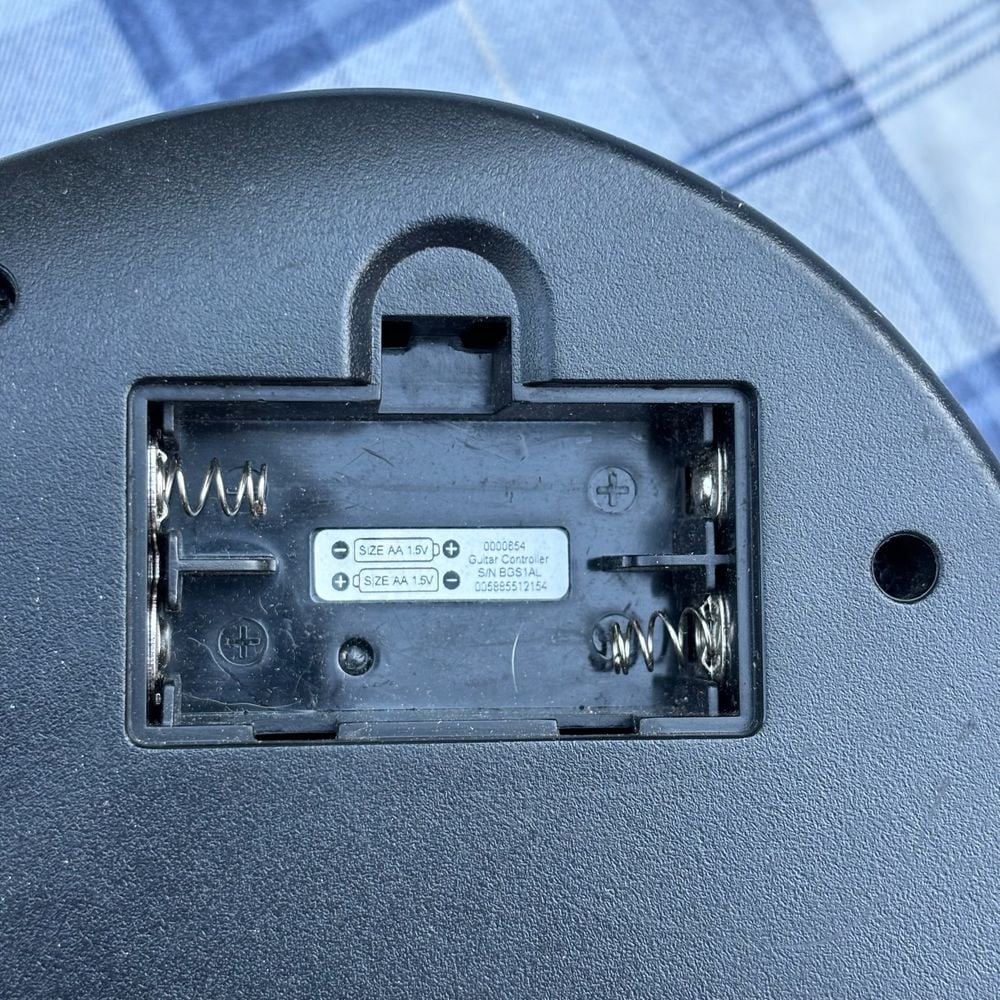 Guitar Hero Live Wireless Guitar 0000654 PS3 PS4 Xbx 360 One No Dongle no strap - detail